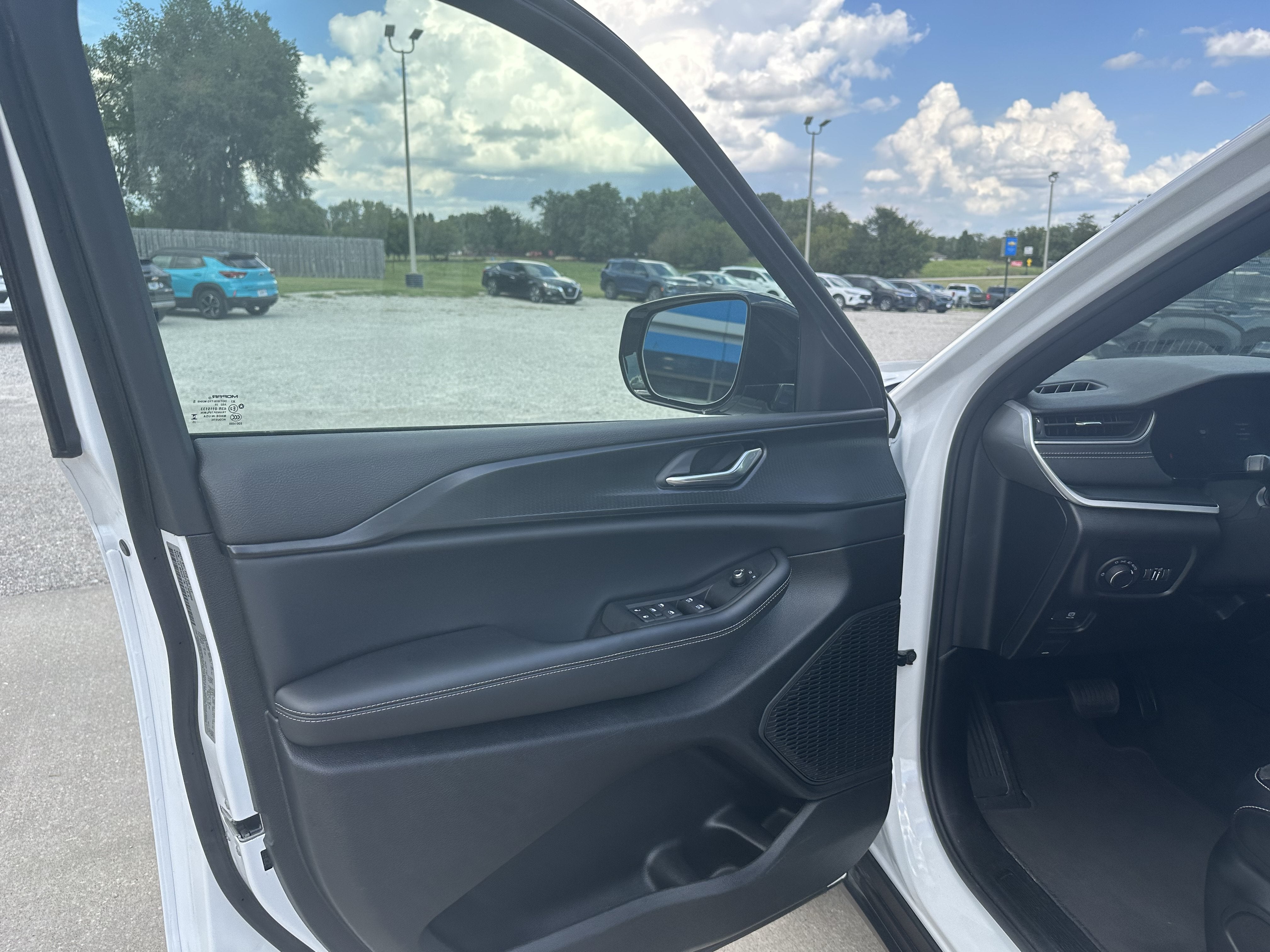 2025 Jeep Grand Cherokee Altitude 4x4