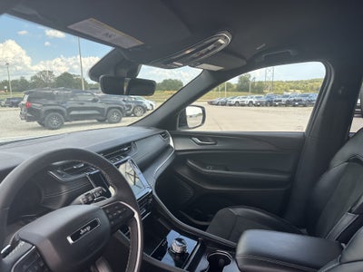 2025 Jeep Grand Cherokee Altitude 4x4