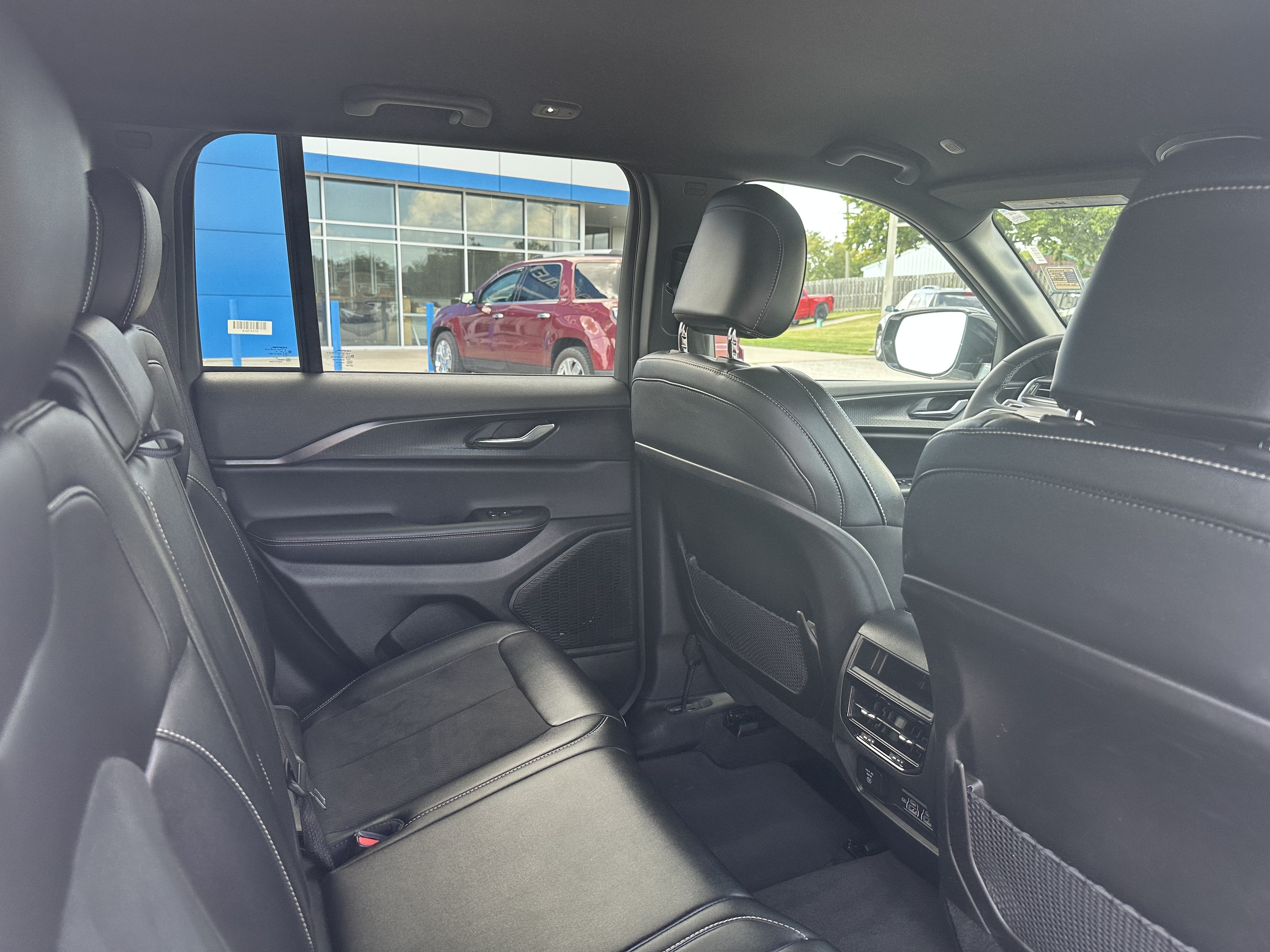 2025 Jeep Grand Cherokee Altitude 4x4