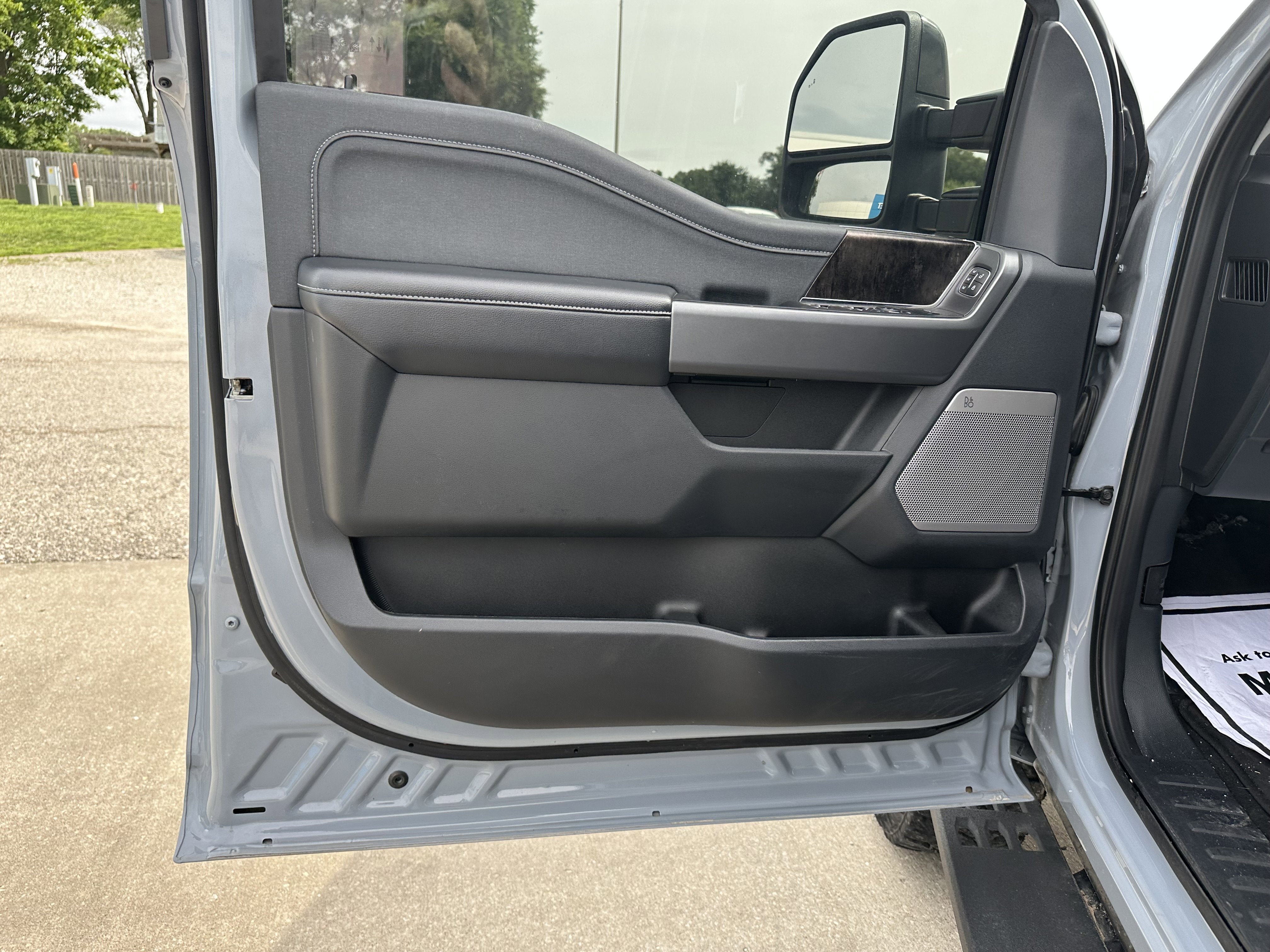 2025 Ford Super Duty F-350 SRW XL