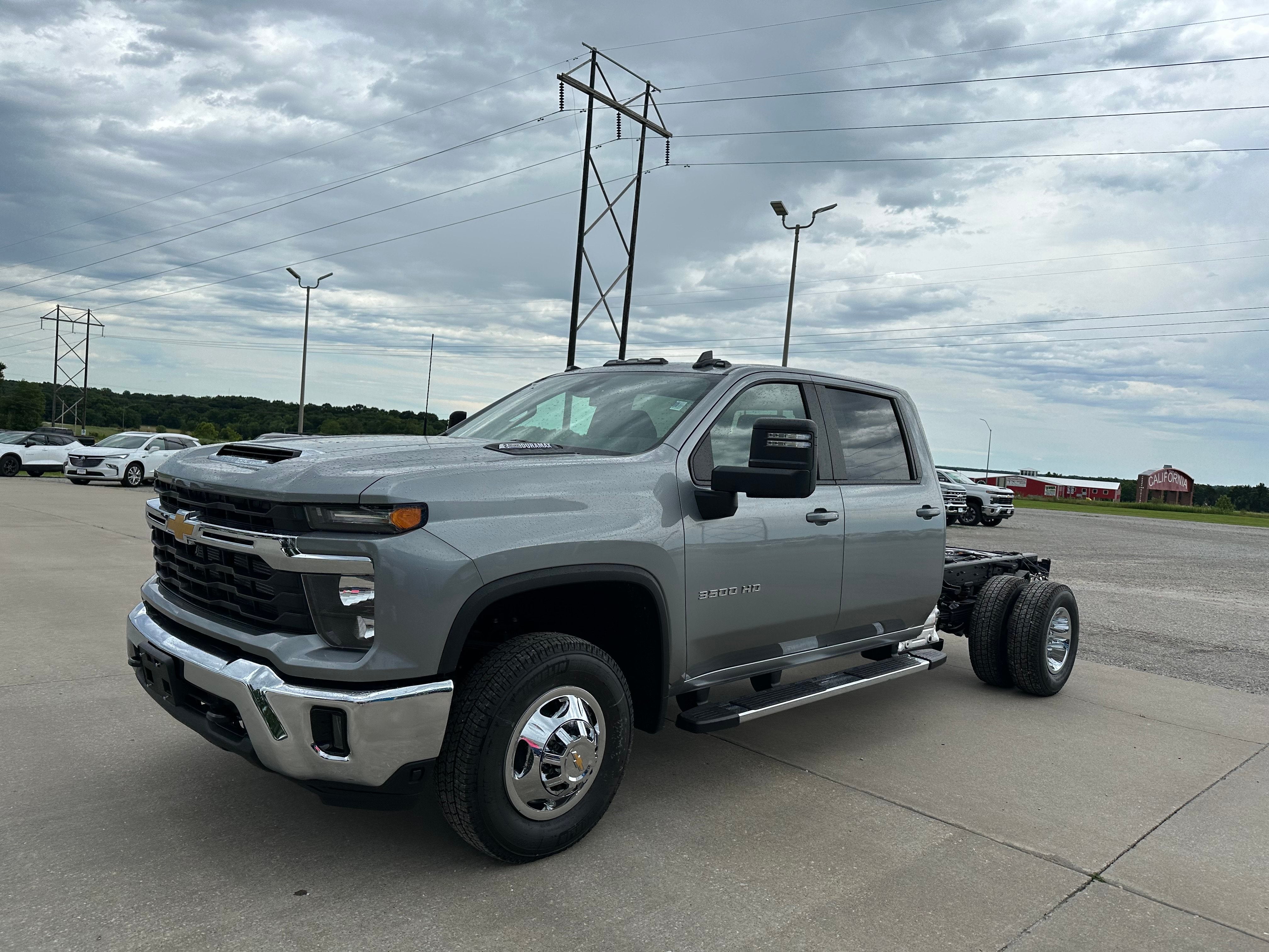 2026 Chevrolet Silverado 3500 HD Chassis Cab LT