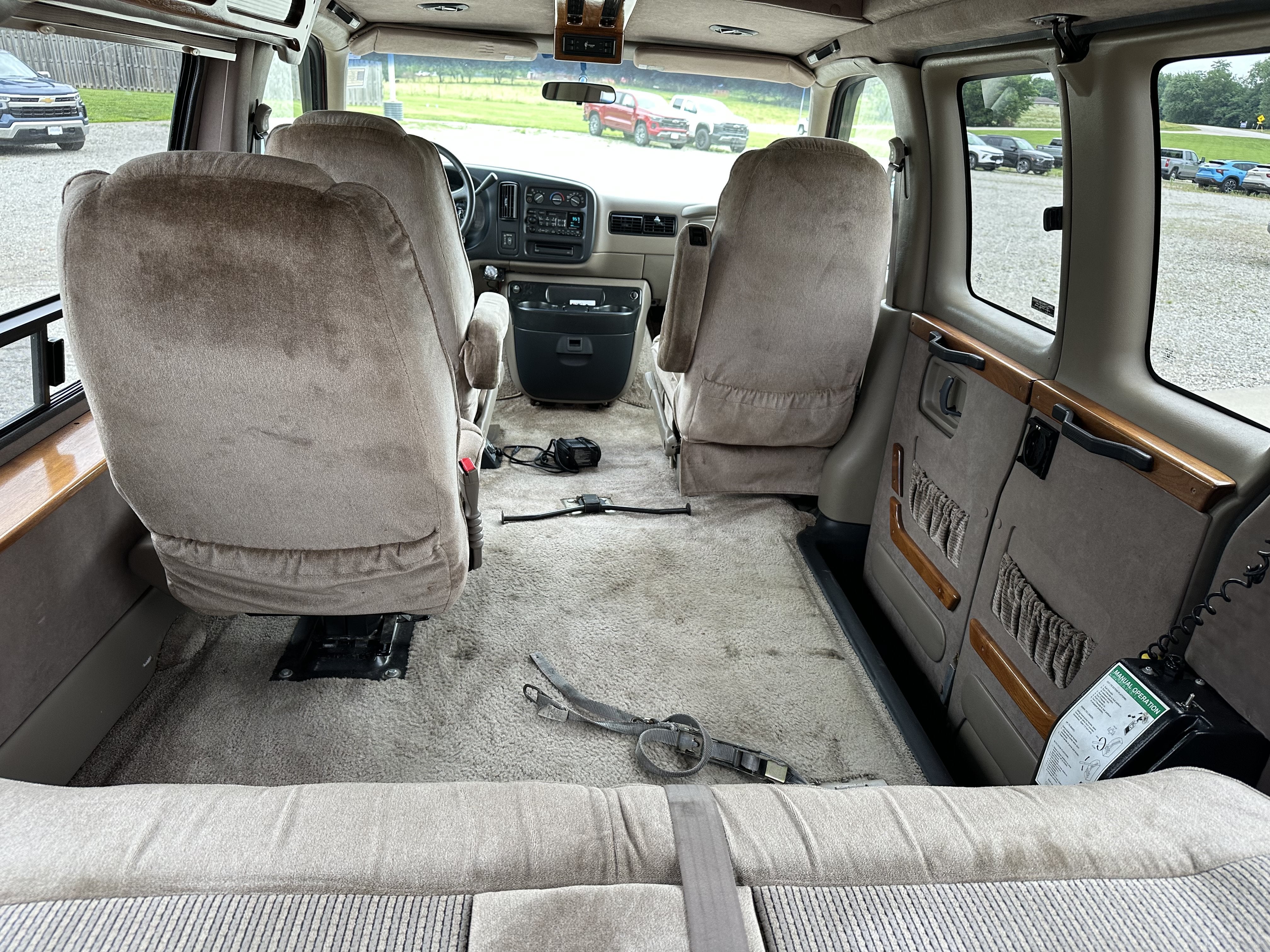 1998 Chevrolet Express Cargo 1500 YF7