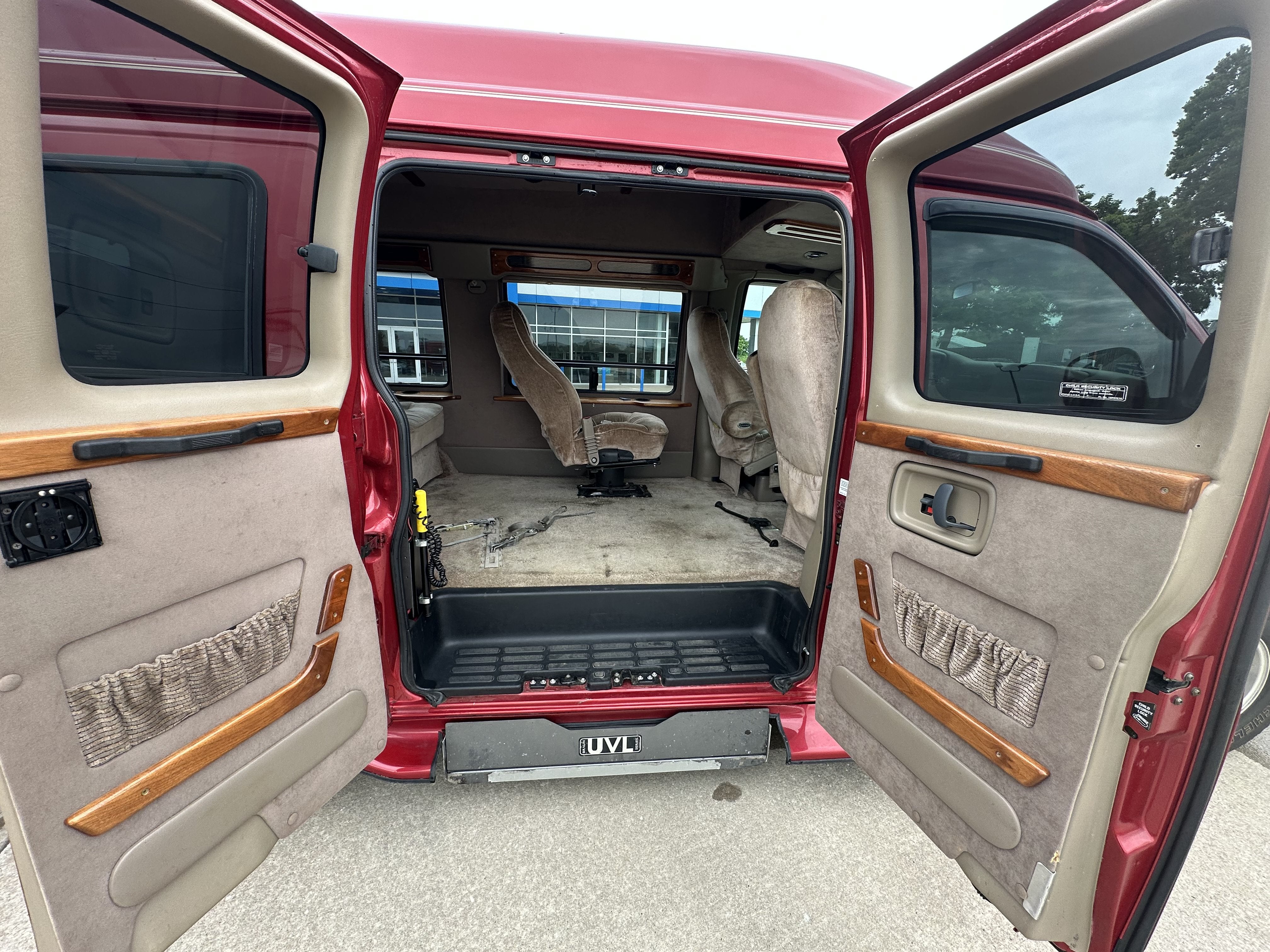 1998 Chevrolet Express Cargo 1500 YF7
