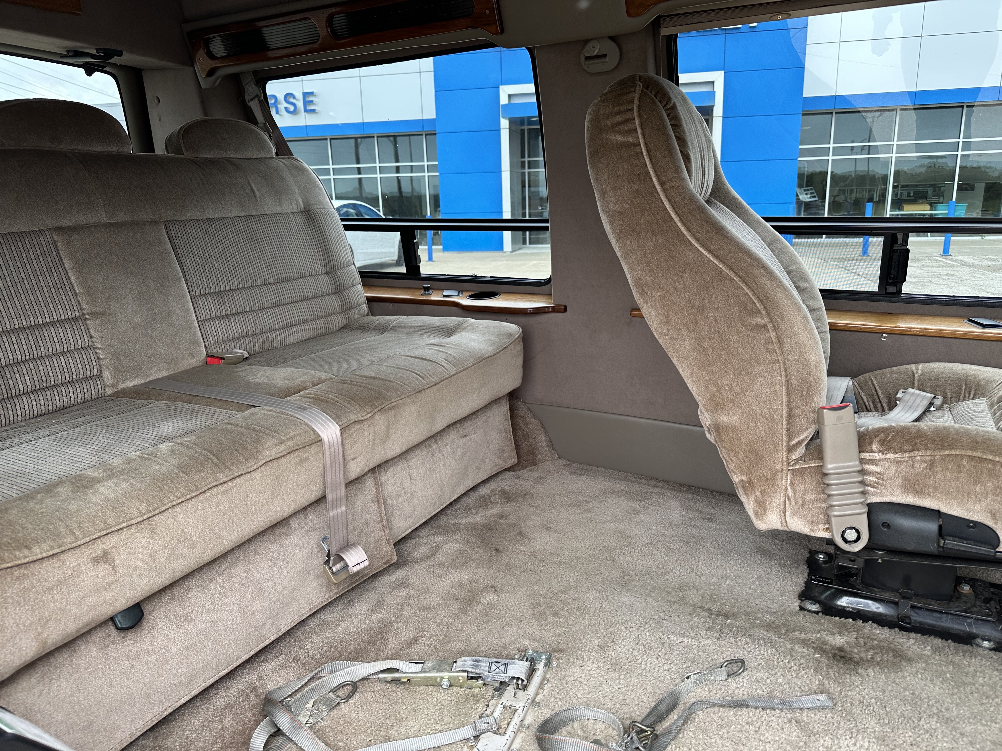 1998 Chevrolet Express Cargo 1500 YF7