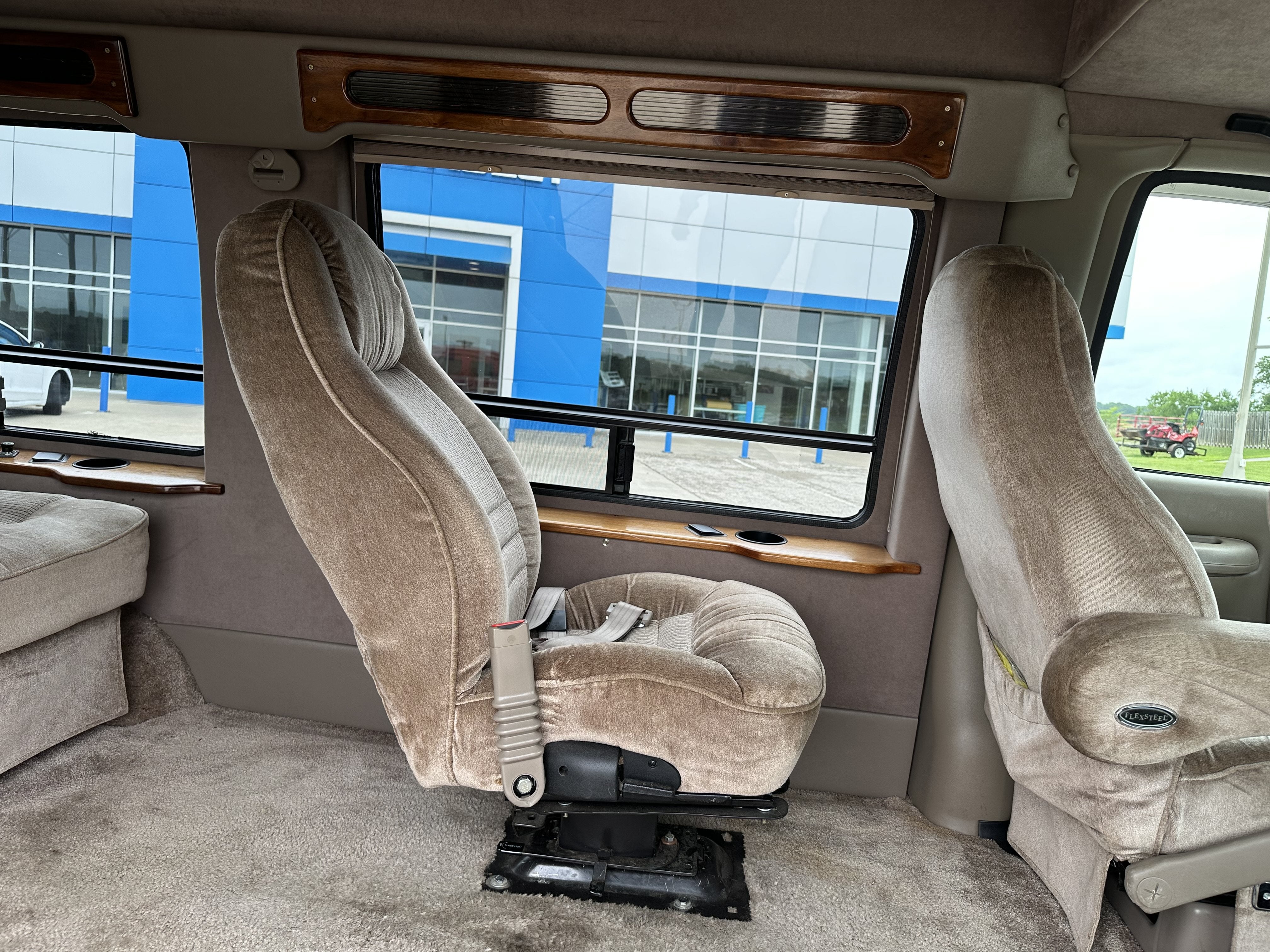 1998 Chevrolet Express Cargo 1500 YF7