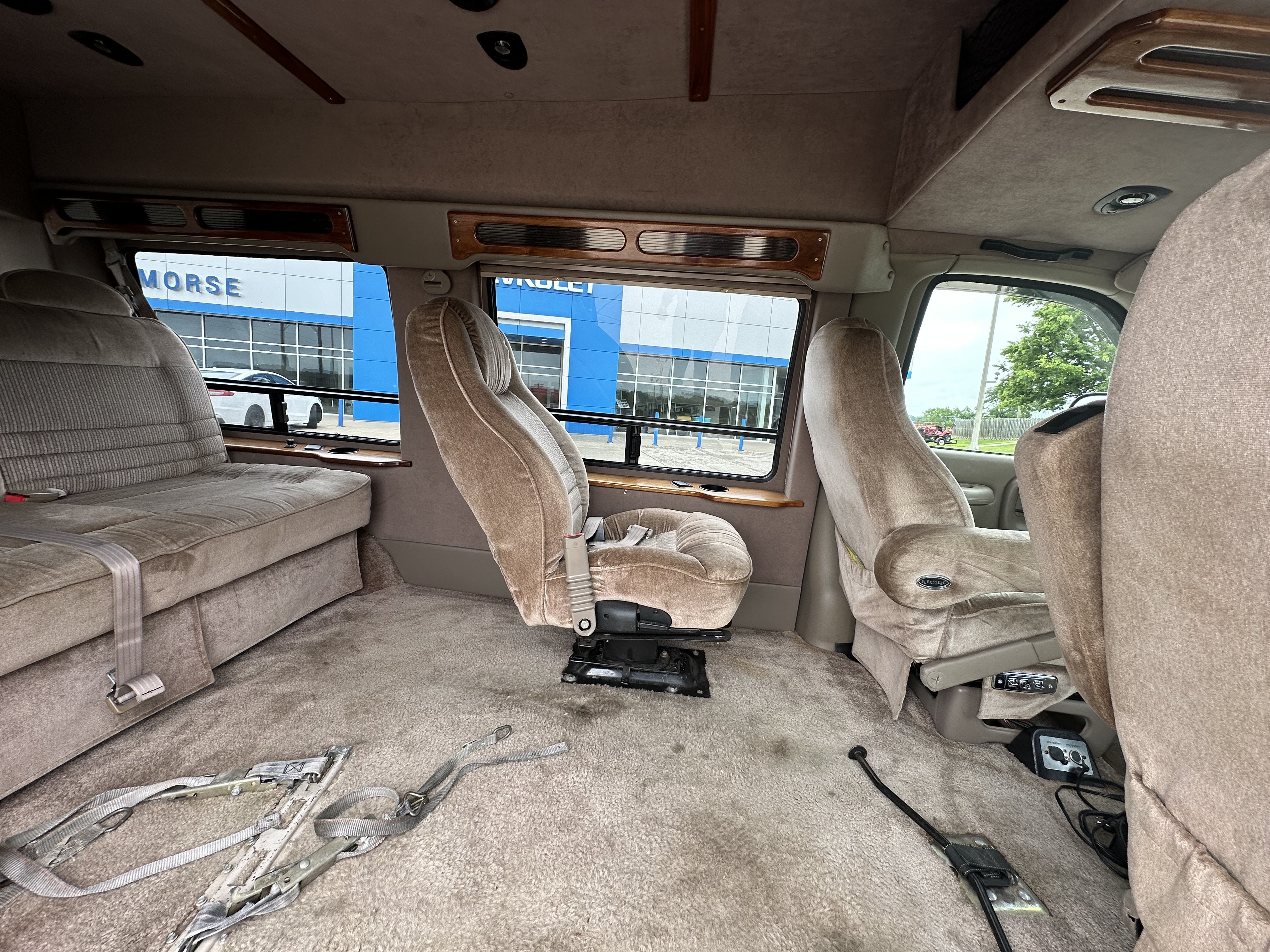 1998 Chevrolet Express Cargo 1500 YF7