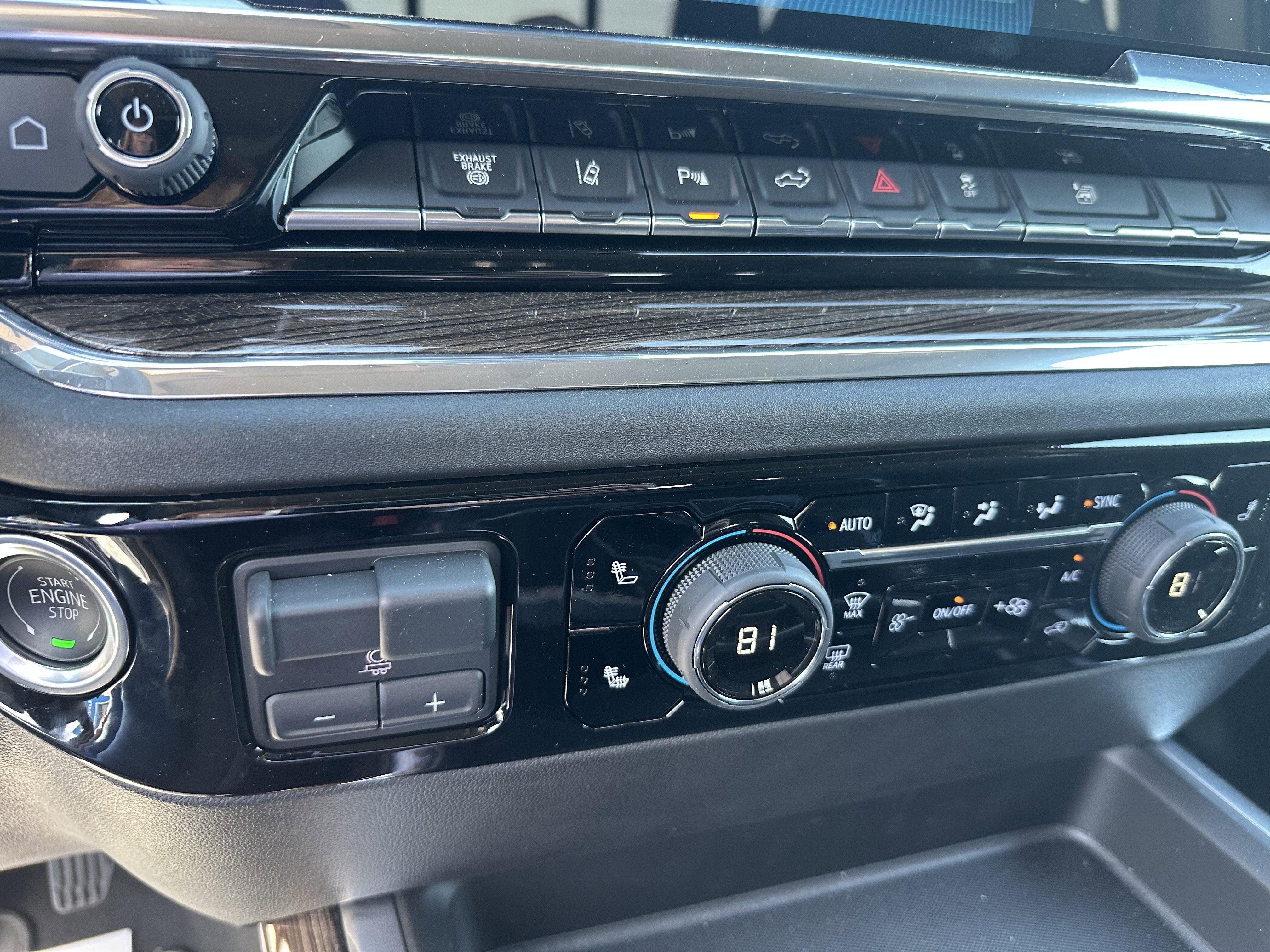 2025 Chevrolet Silverado 3500 HD LT DRW