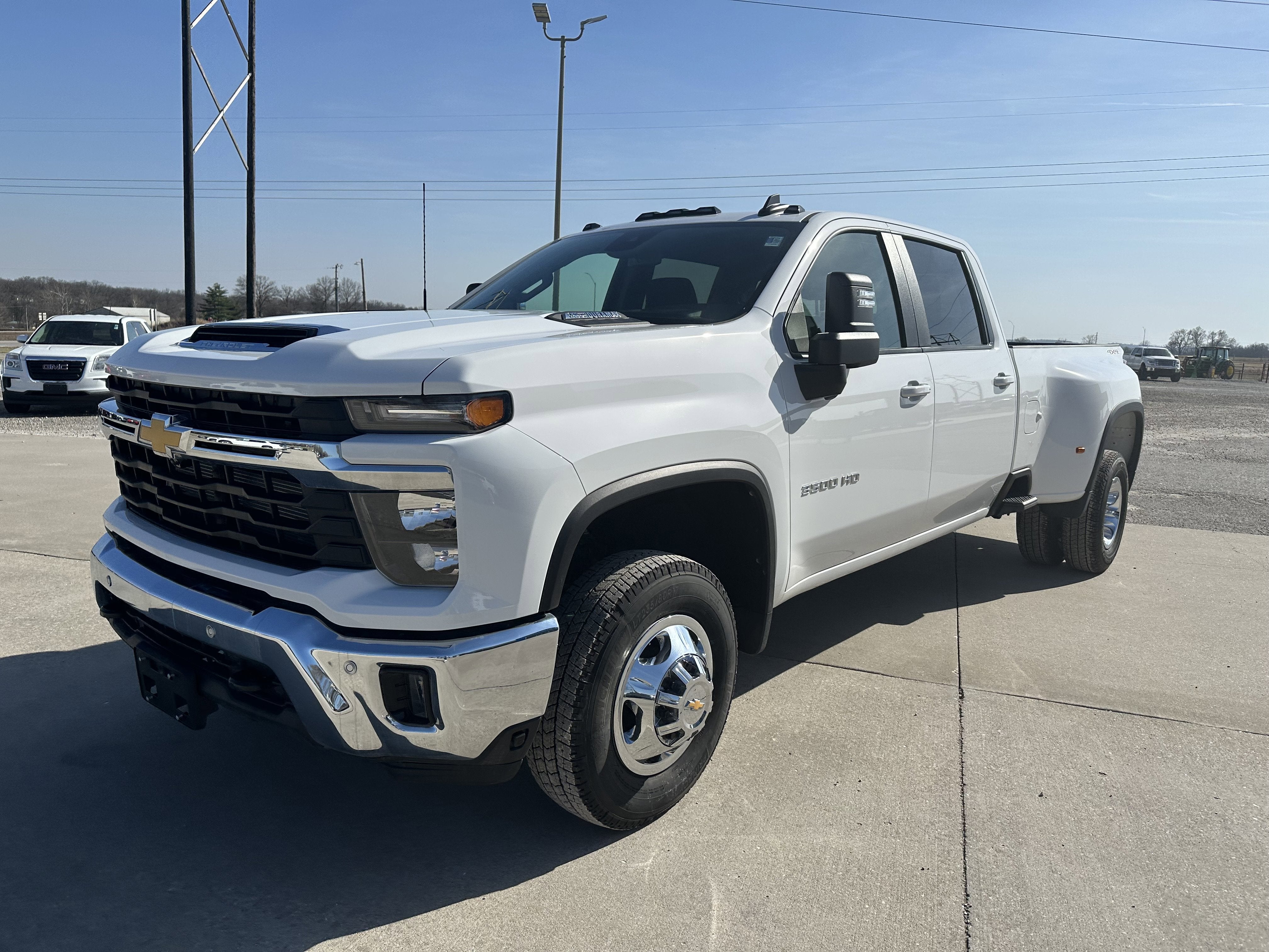 2025 Chevrolet Silverado 3500 HD LT DRW