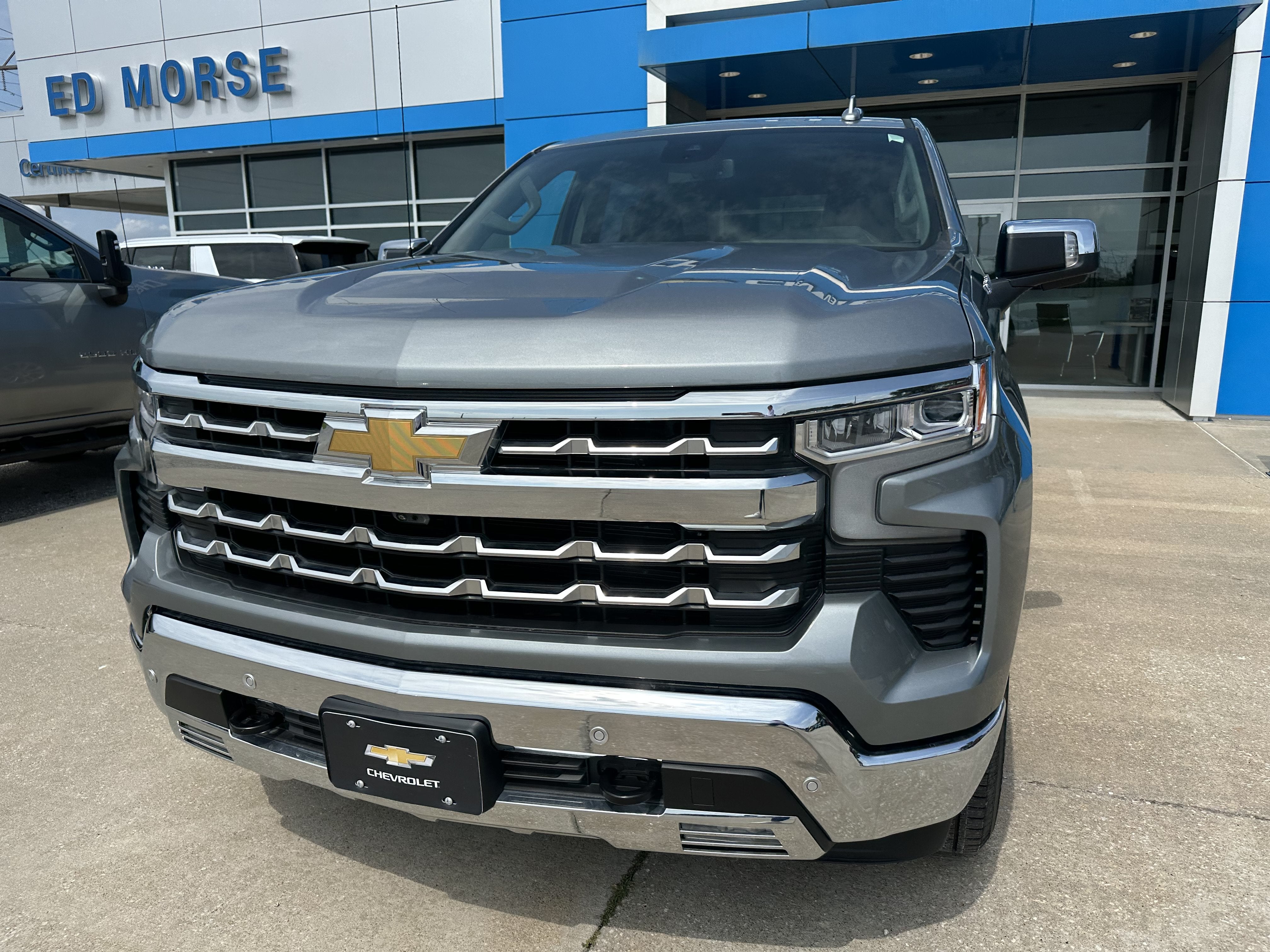 2025 Chevrolet Silverado 1500 LTZ