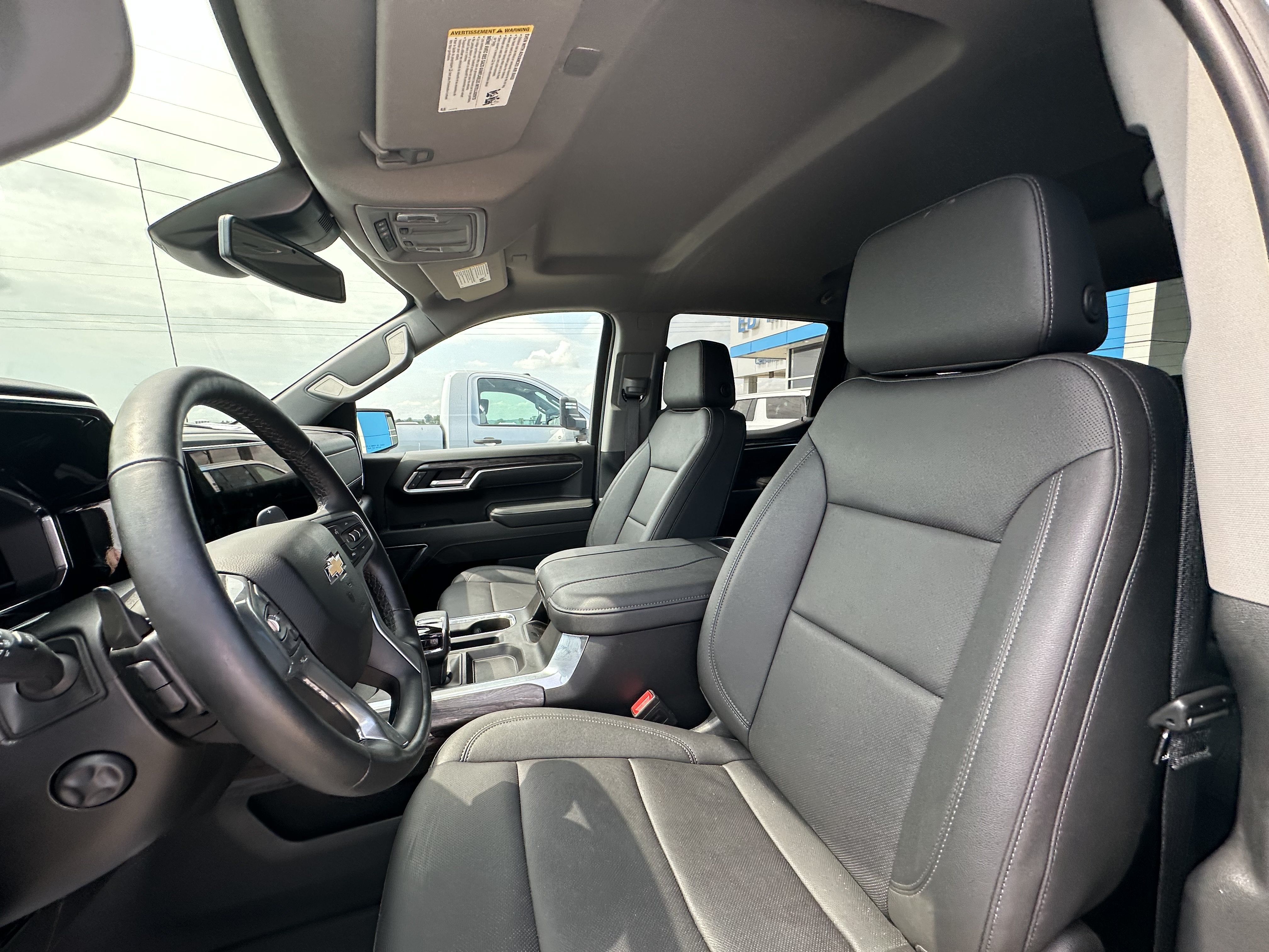 2025 Chevrolet Silverado 1500 LTZ