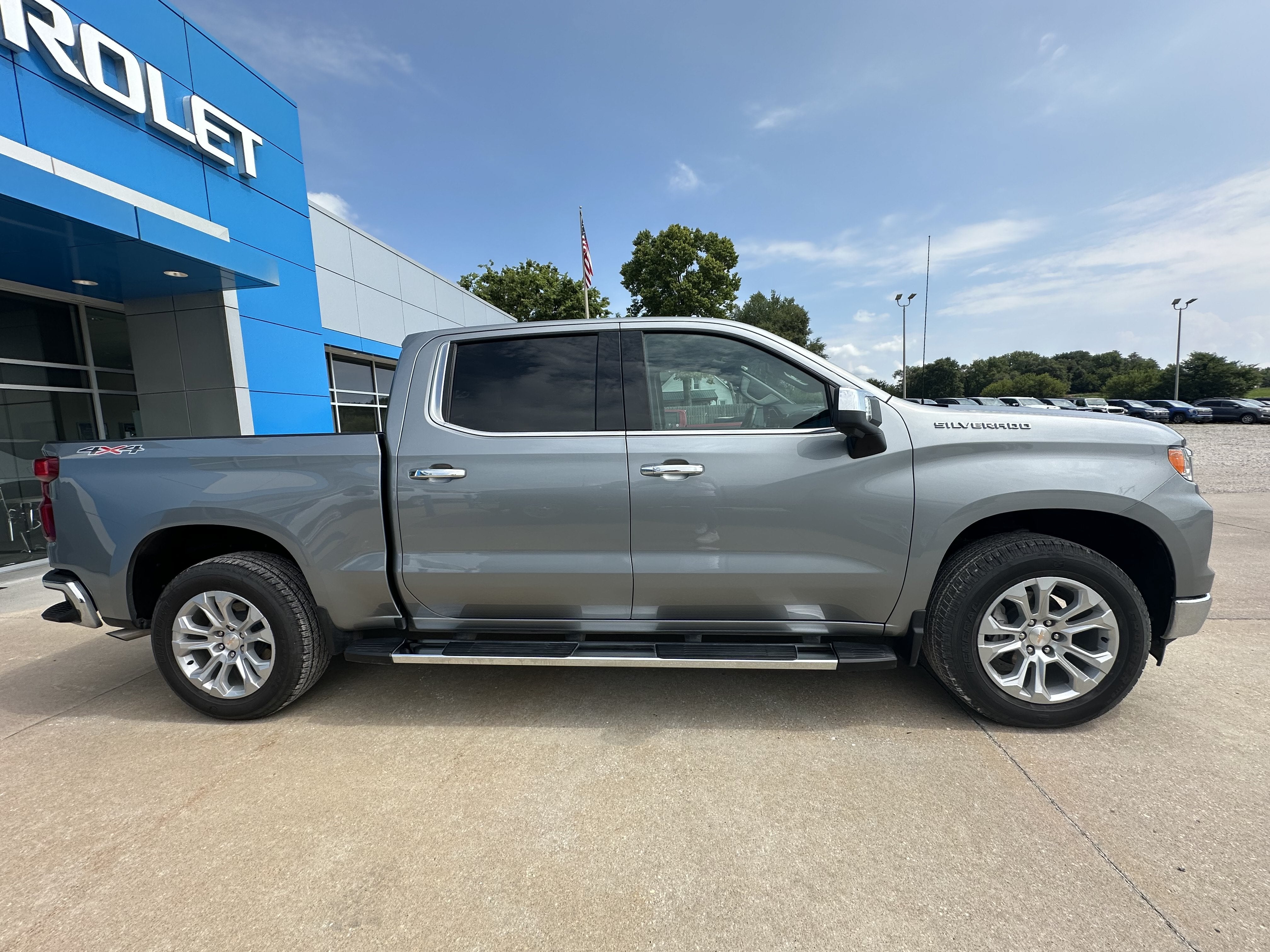 2025 Chevrolet Silverado 1500 LTZ