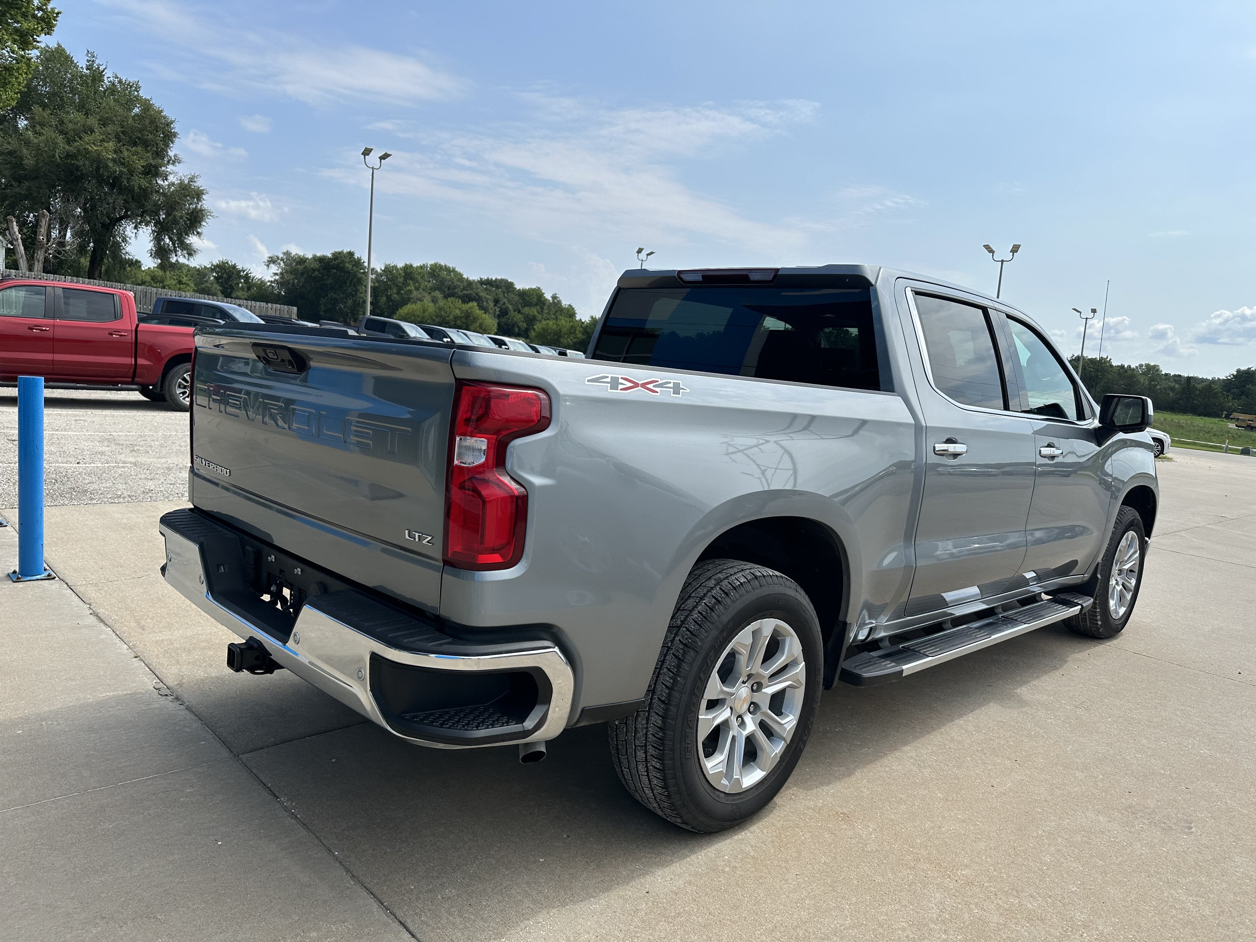 2025 Chevrolet Silverado 1500 LTZ