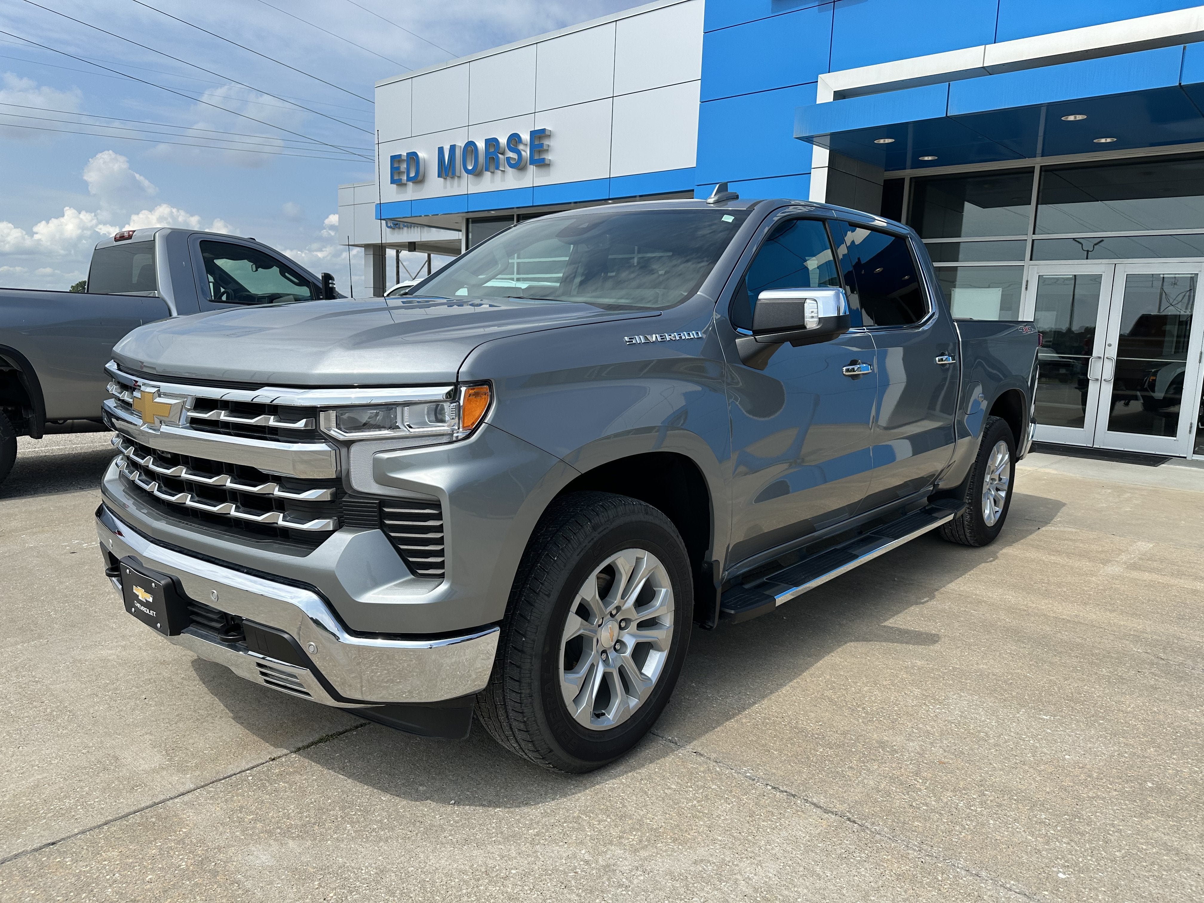 2025 Chevrolet Silverado 1500 LTZ