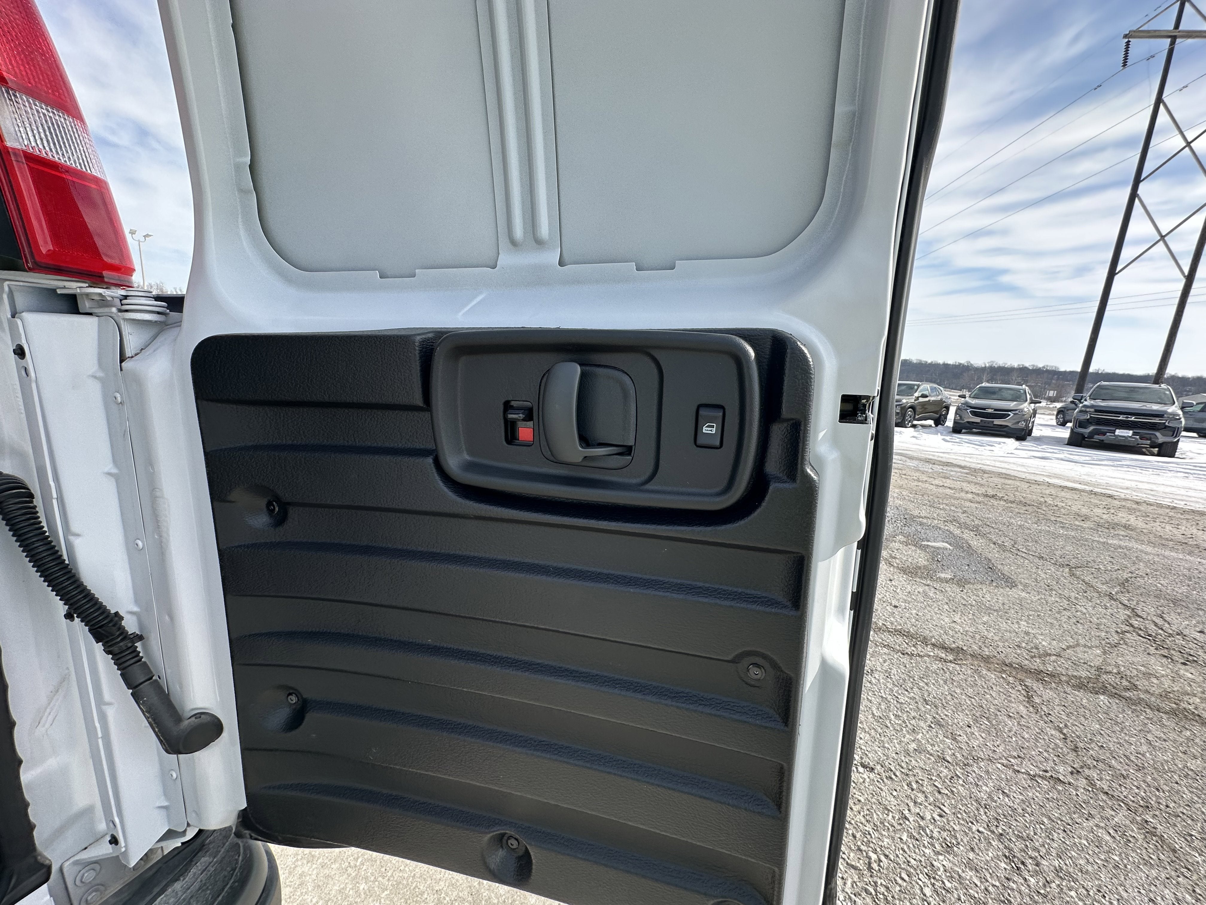 2025 Chevrolet Express Cargo 3500 WT