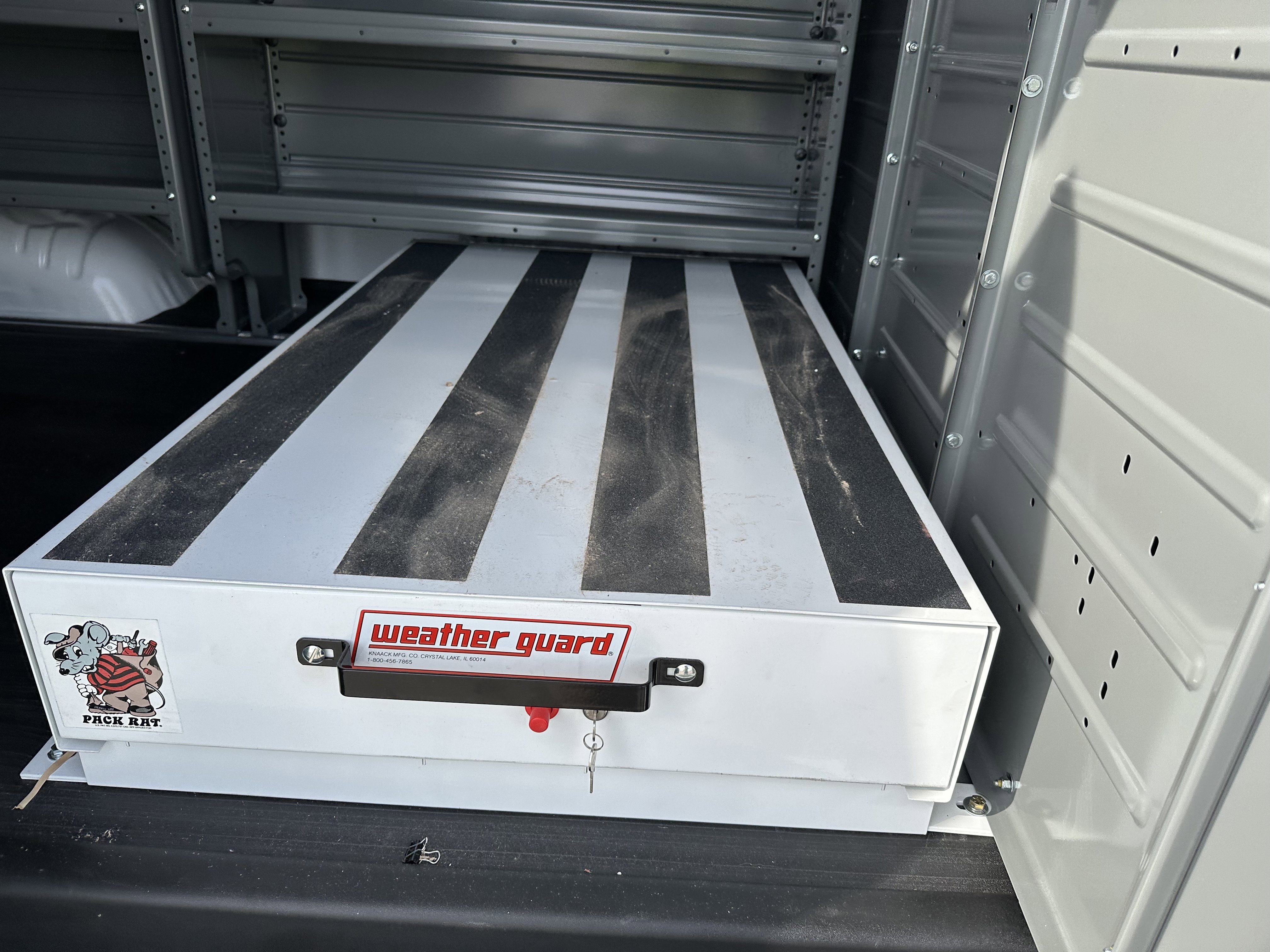 2025 Chevrolet Express Cargo 3500 WT