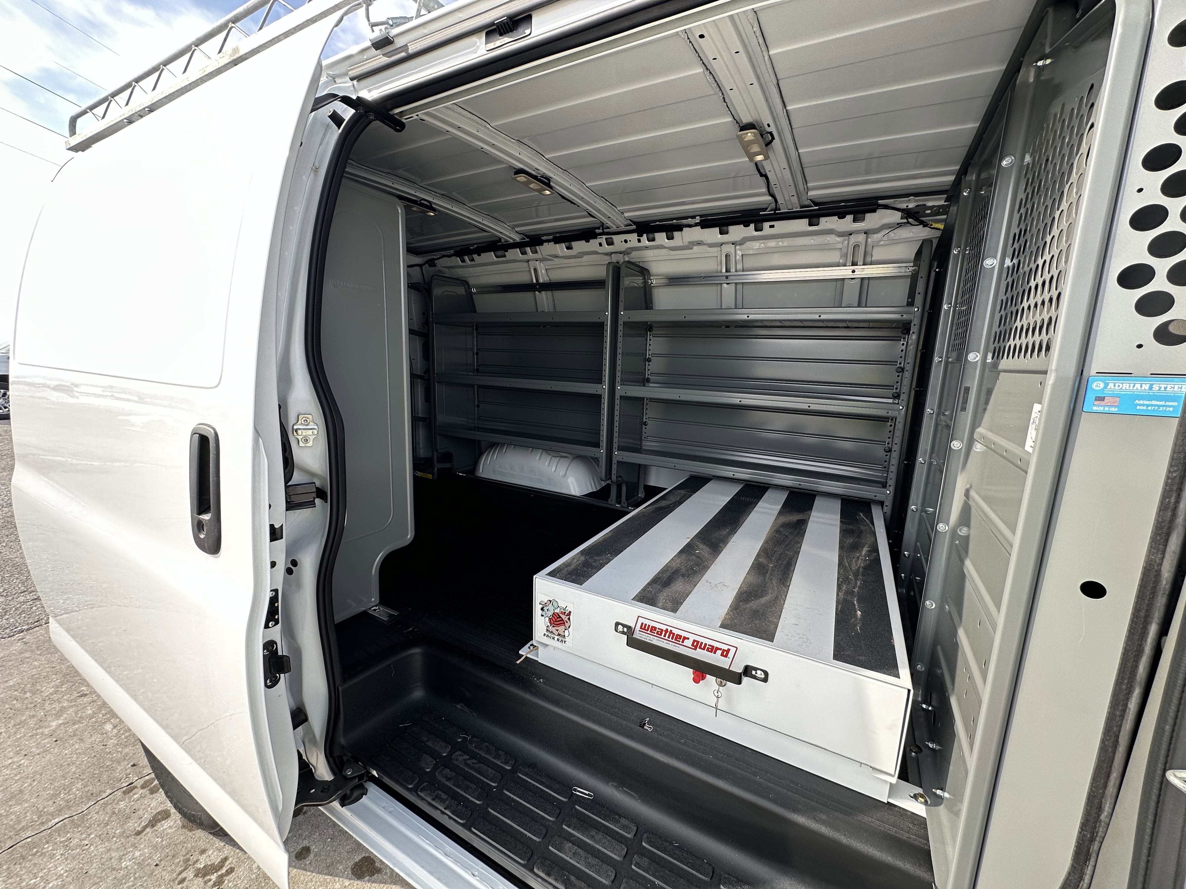 2025 Chevrolet Express Cargo 3500 WT