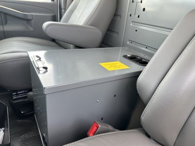 2025 Chevrolet Express Cargo WT