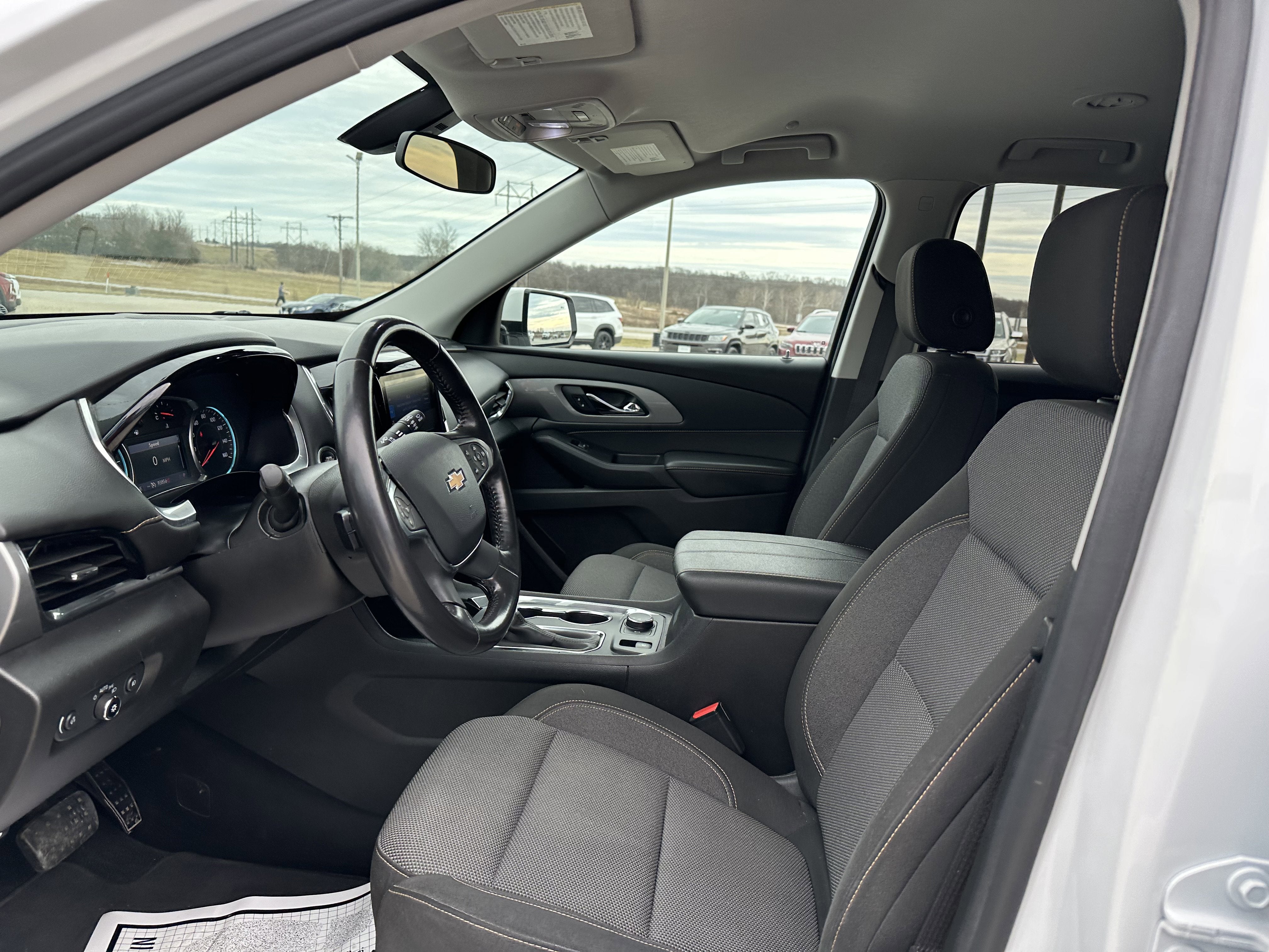 2020 Chevrolet Traverse LT Cloth