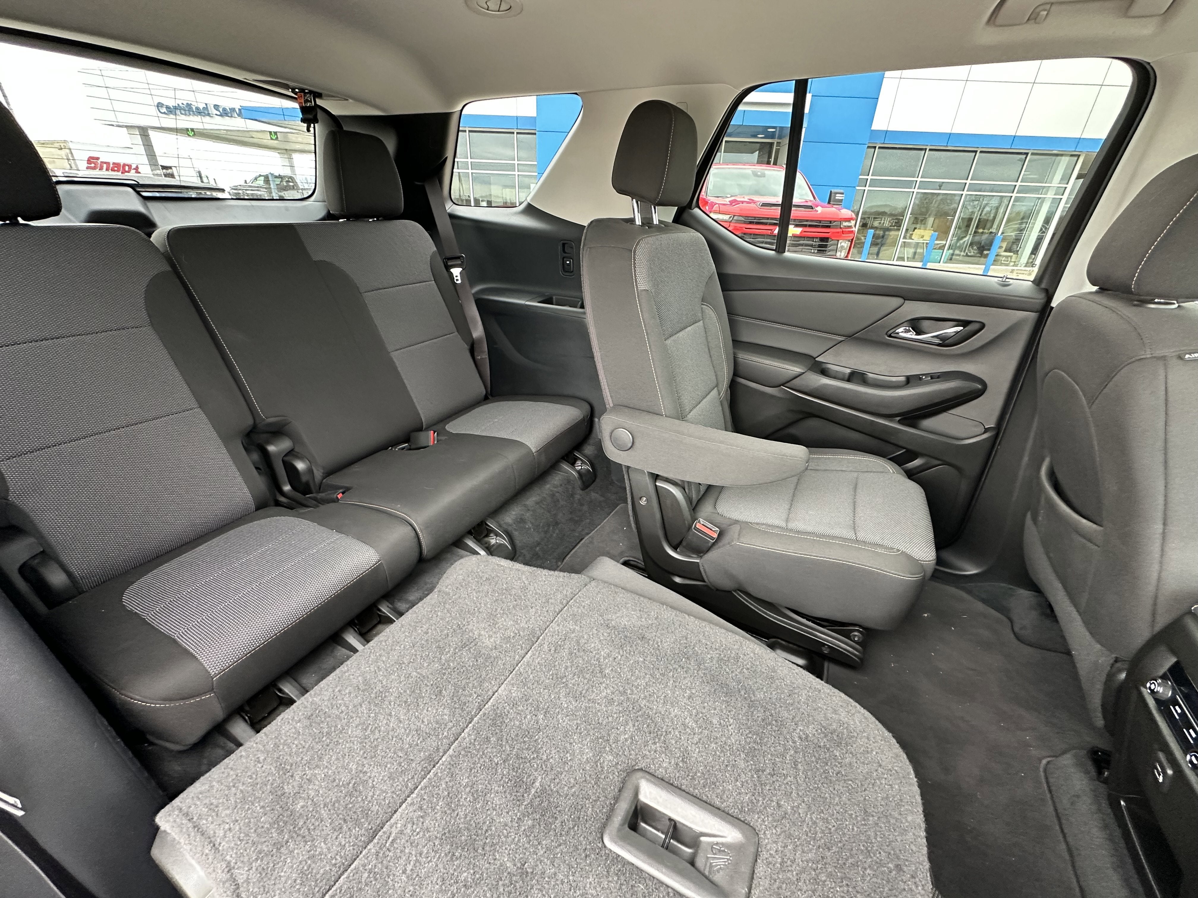 2020 Chevrolet Traverse LT Cloth