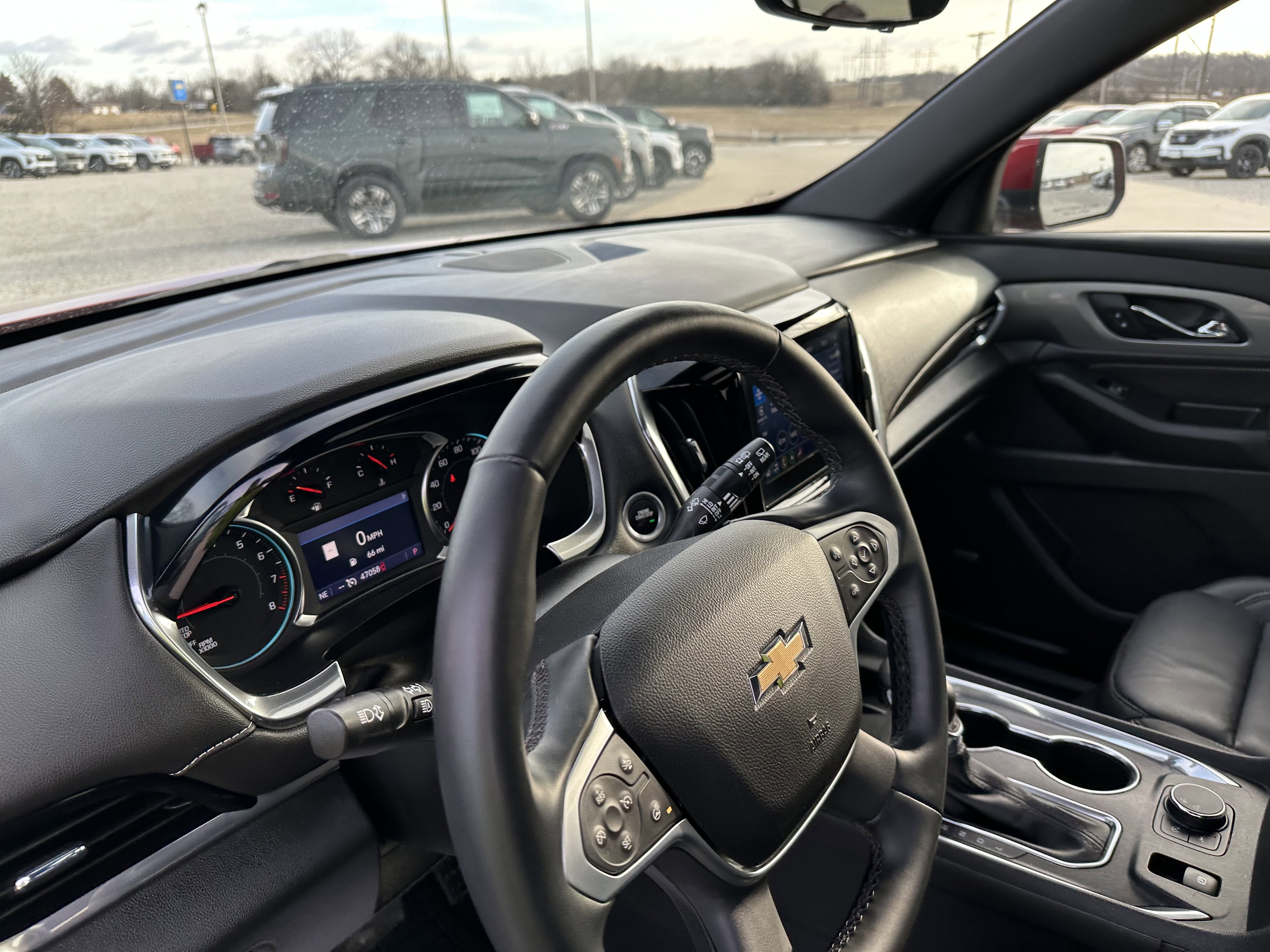 2023 Chevrolet Traverse LT Leather
