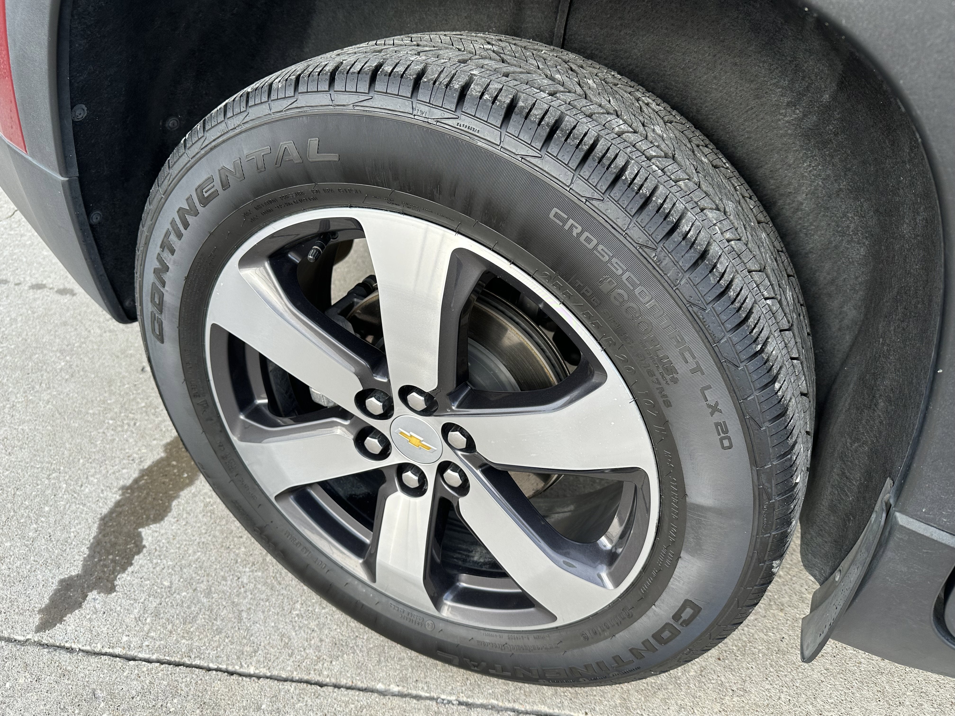 2023 Chevrolet Traverse LT Leather