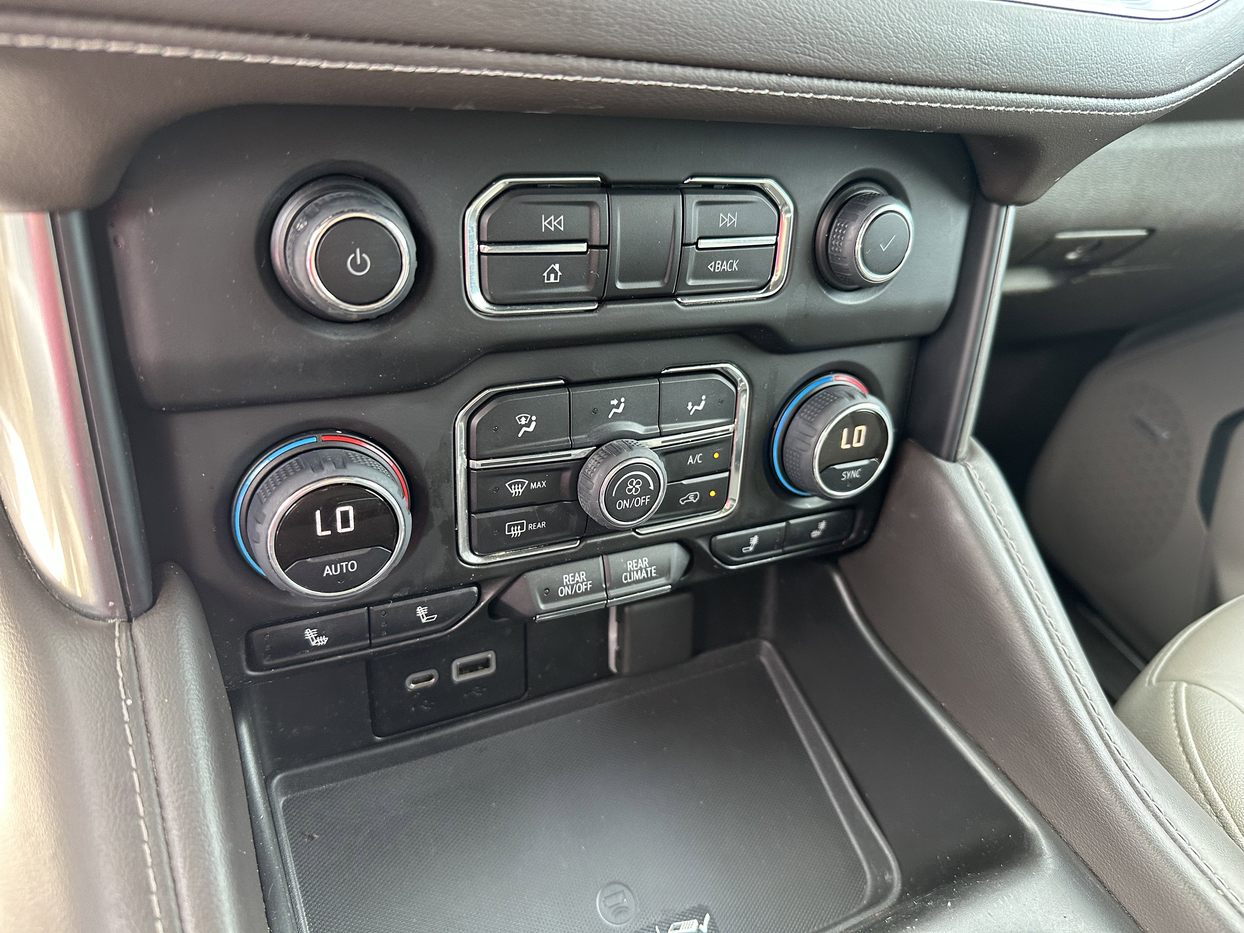 2021 Chevrolet Suburban Z71