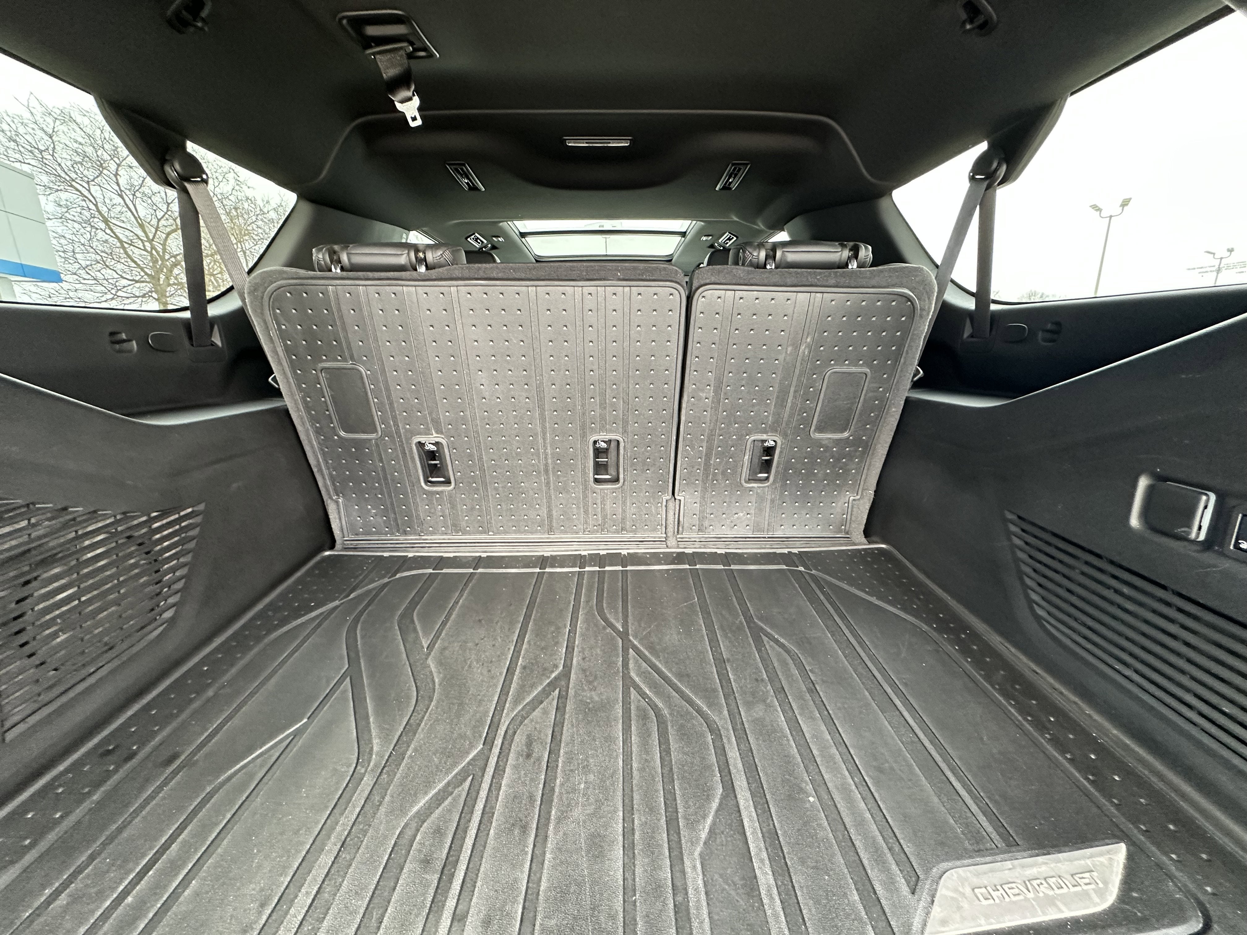 2024 Chevrolet Suburban RST