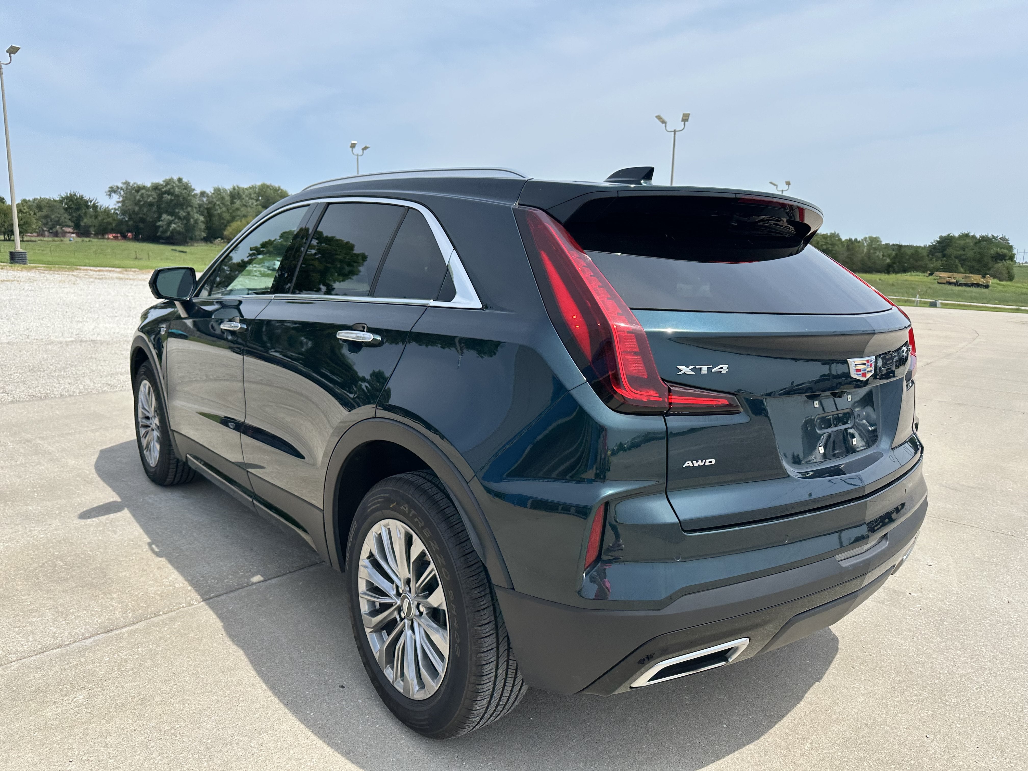 2025 Cadillac XT4 Premium Luxury