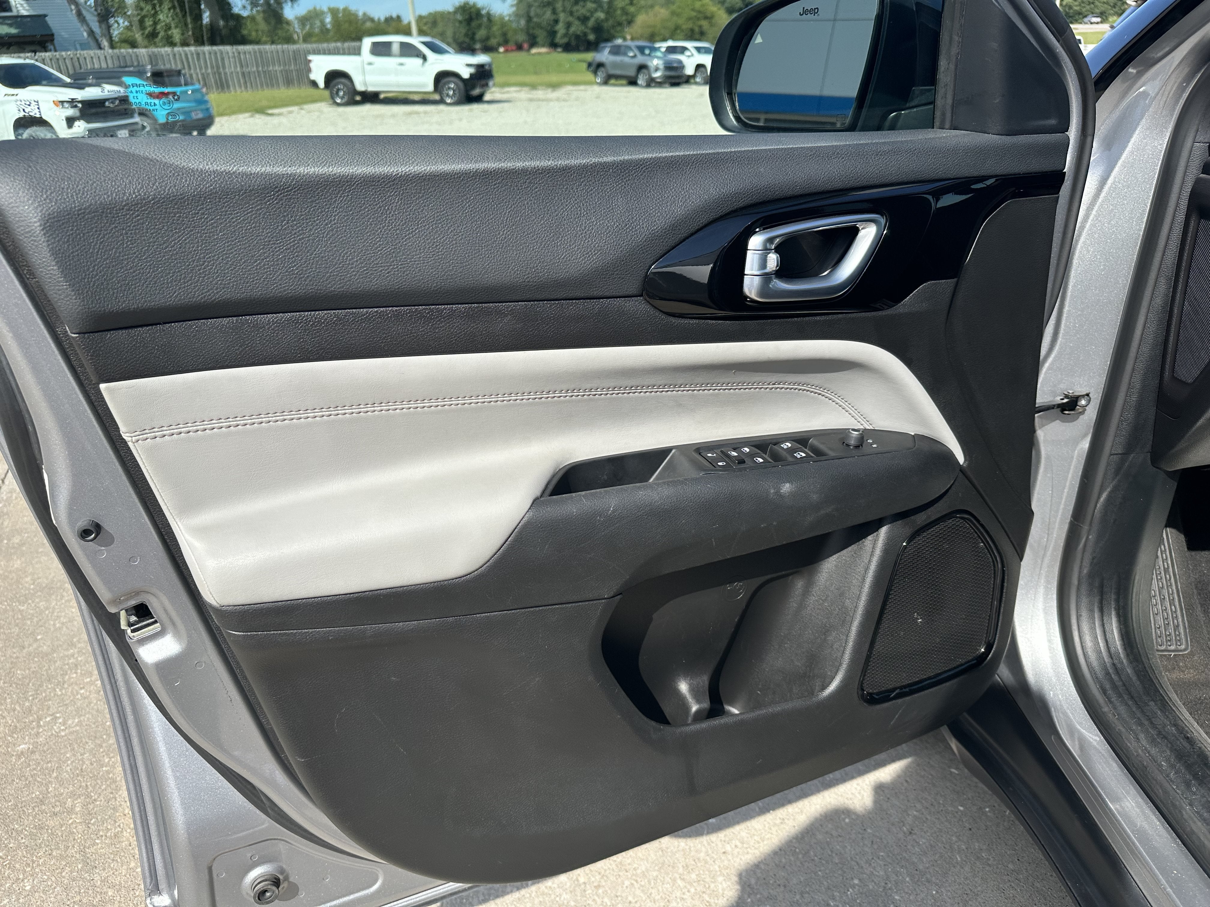 2024 Jeep Compass Limited - Photo 25