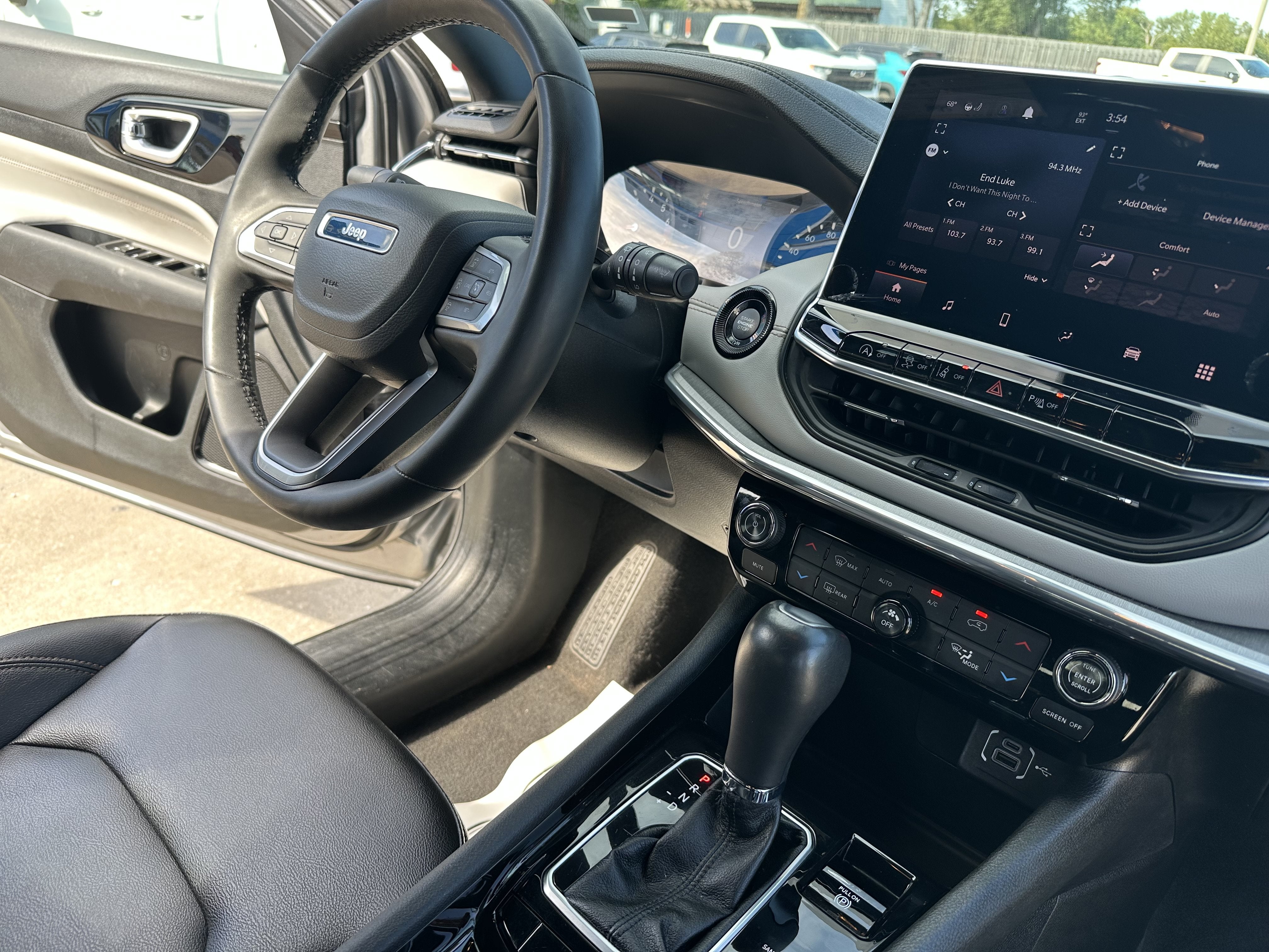 2024 Jeep Compass Limited - Photo 36