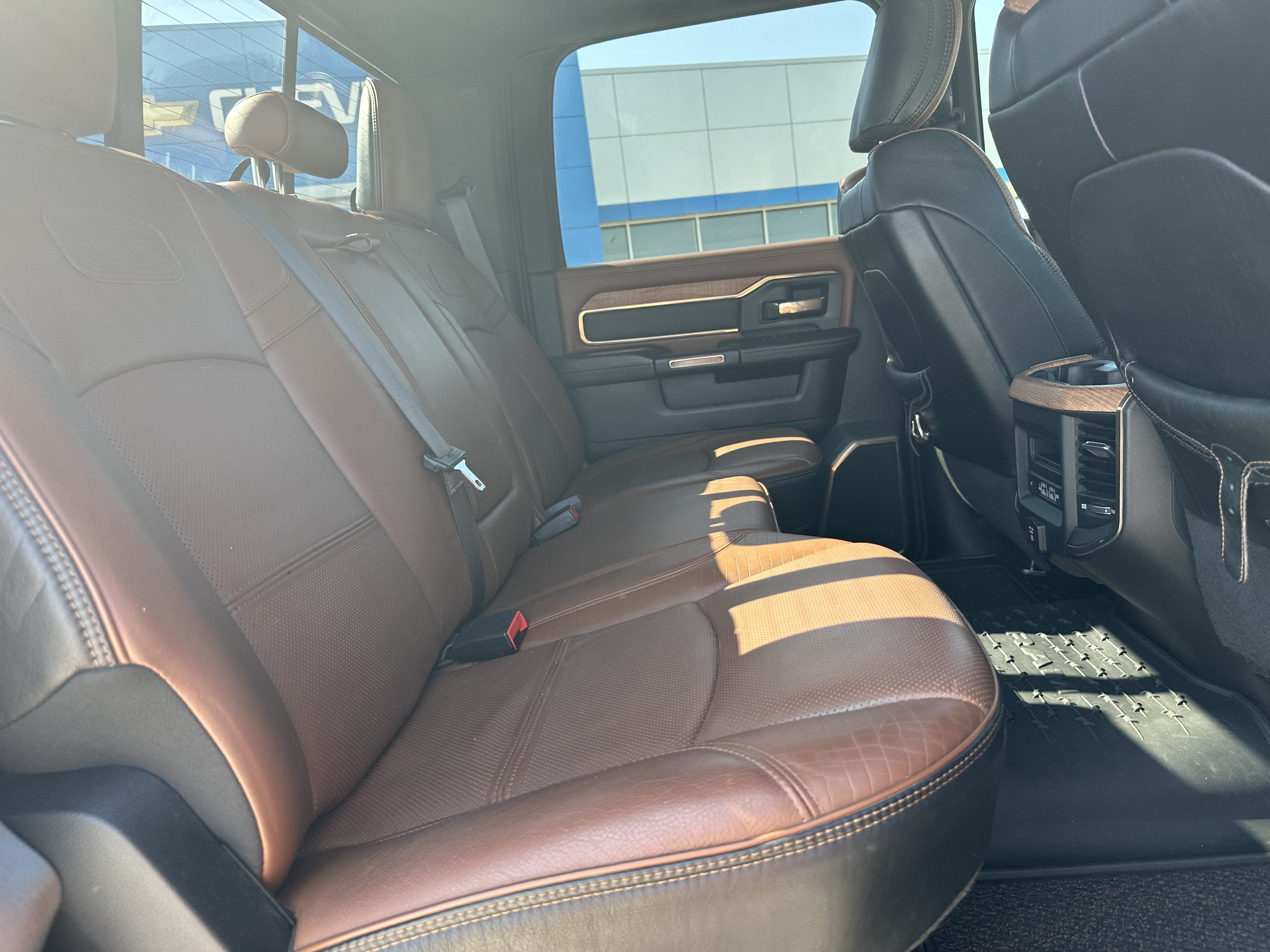 2020 RAM 2500 Laramie Longhorn Crew Cab 4x4 6'4" Box
