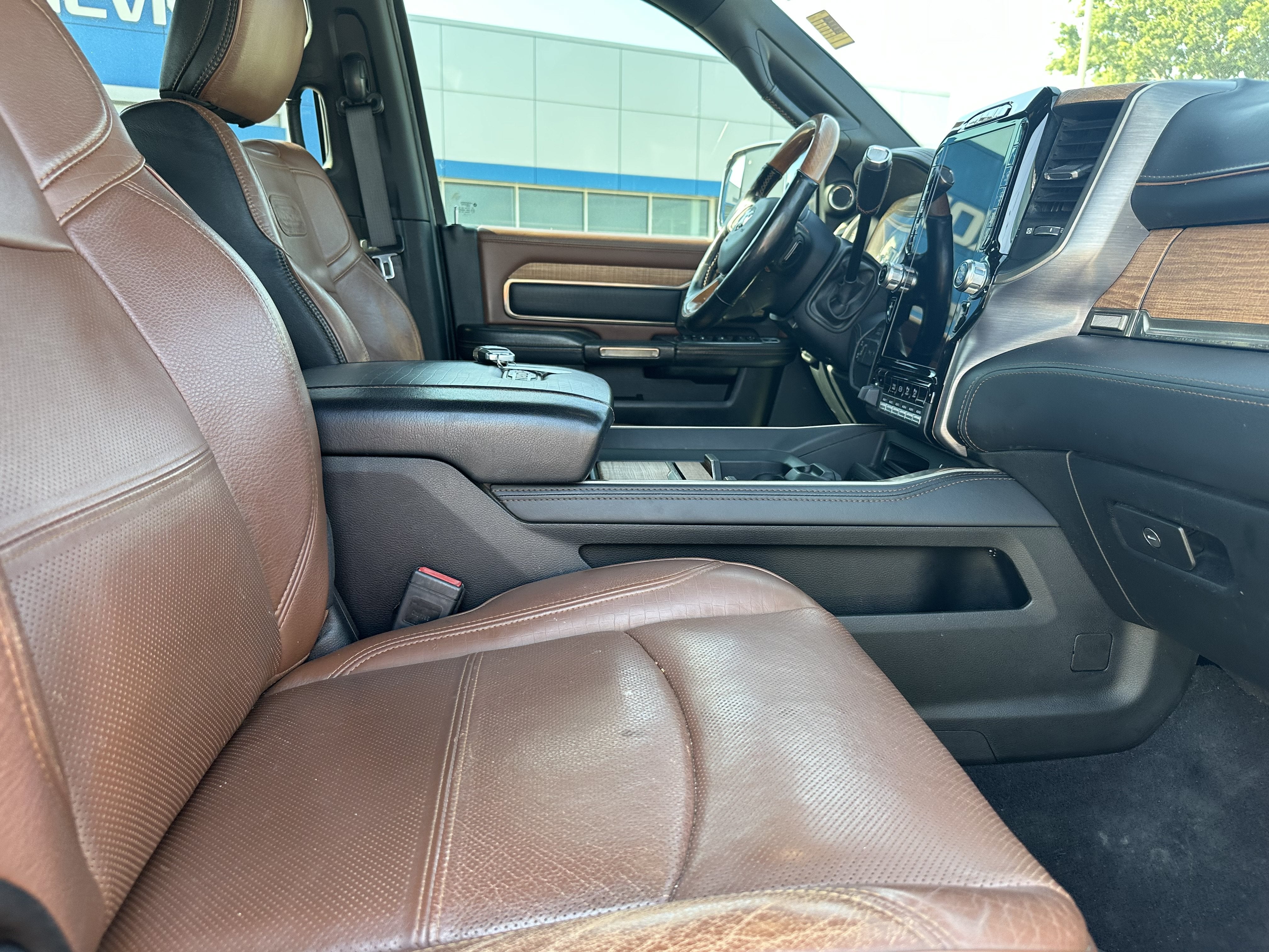 2020 RAM 2500 Laramie Longhorn Crew Cab 4x4 6'4" Box