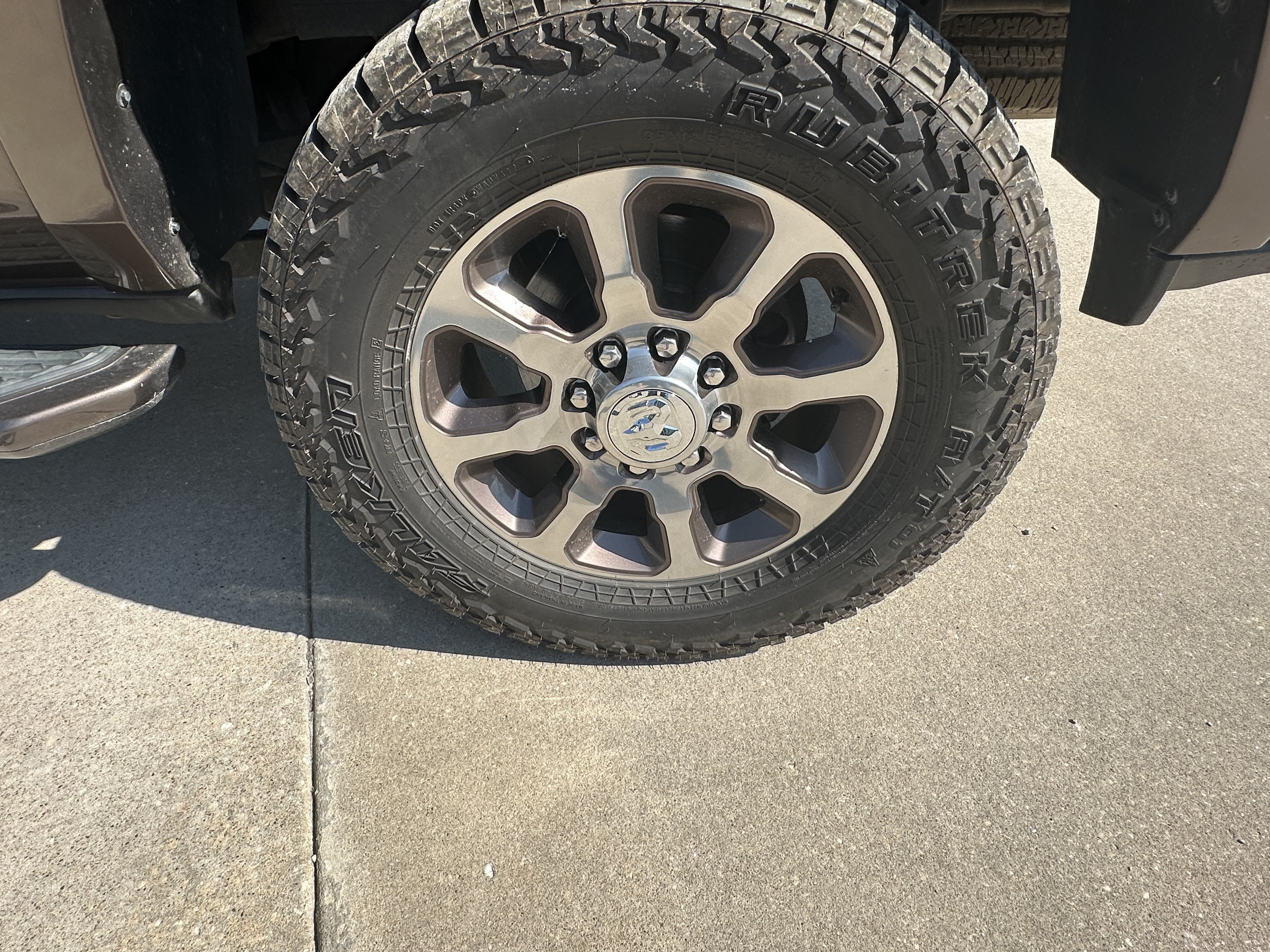 2020 RAM 2500 Laramie Longhorn Crew Cab 4x4 6'4" Box