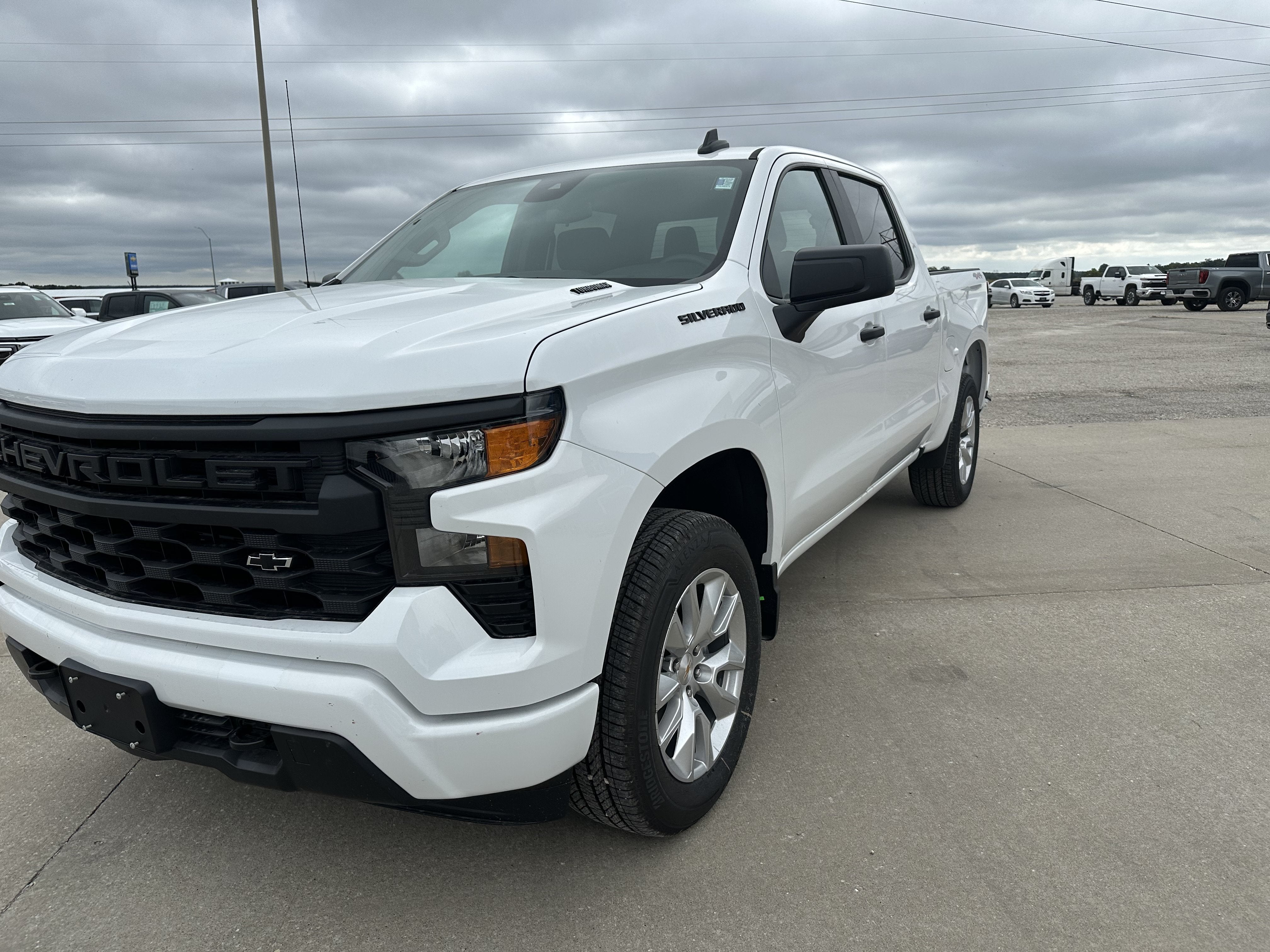 2026 Chevrolet Silverado 1500 Custom - Photo 7