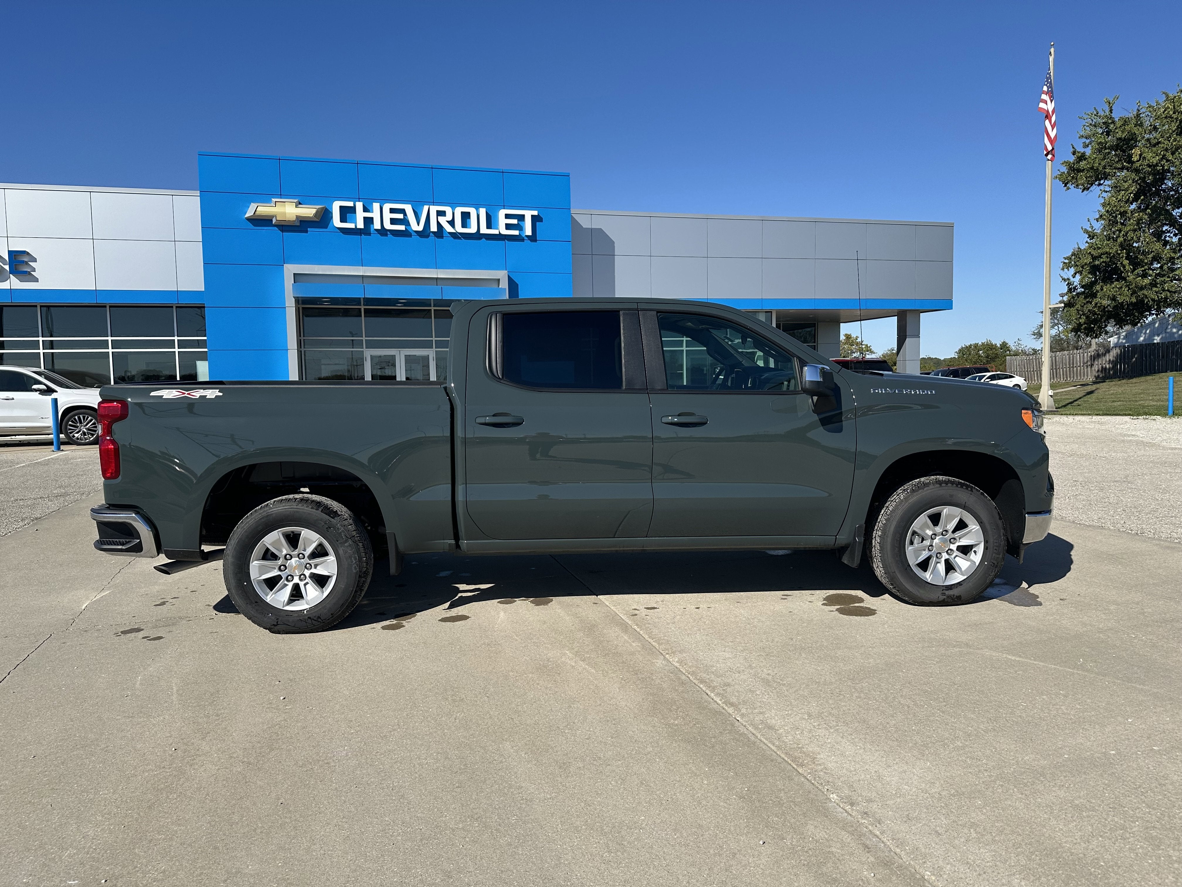 2025 Chevrolet Silverado 1500 LT