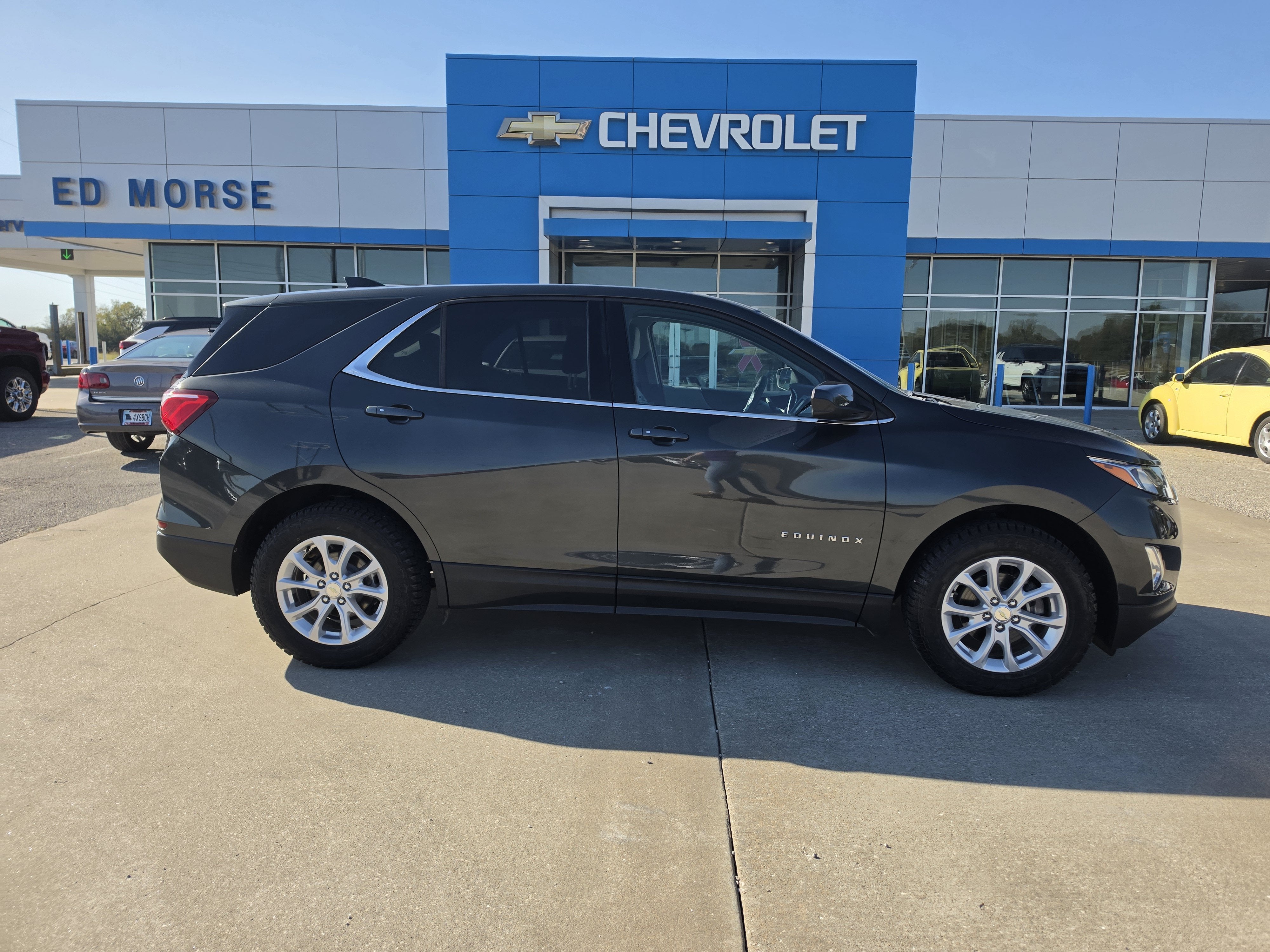 Used 2018 Chevrolet Equinox LT with VIN 3GNAXJEV3JL378450 for sale in California, MO