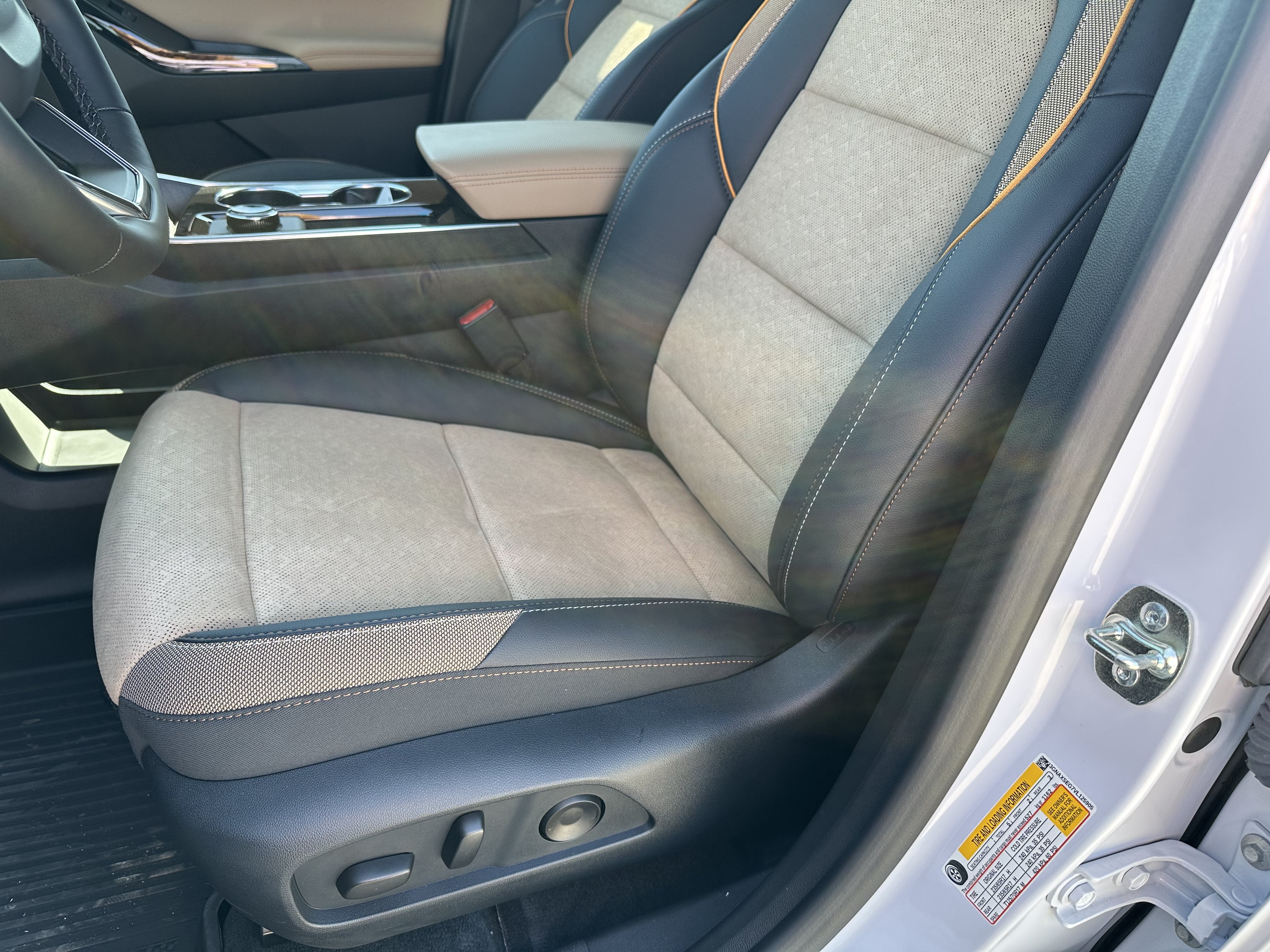 2027 Chevrolet Equinox ACTIV - Photo 21