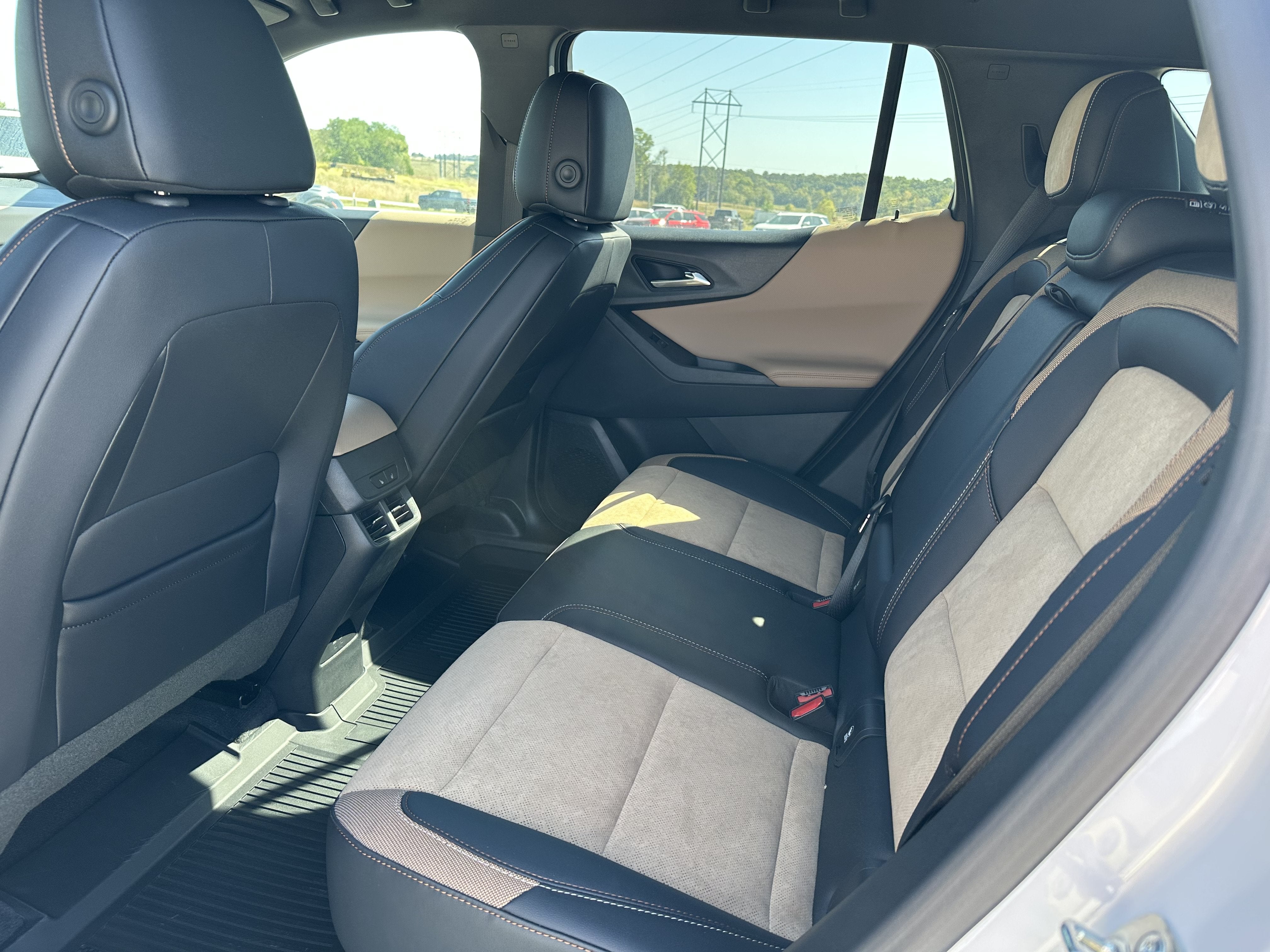 2027 Chevrolet Equinox ACTIV - Photo 24
