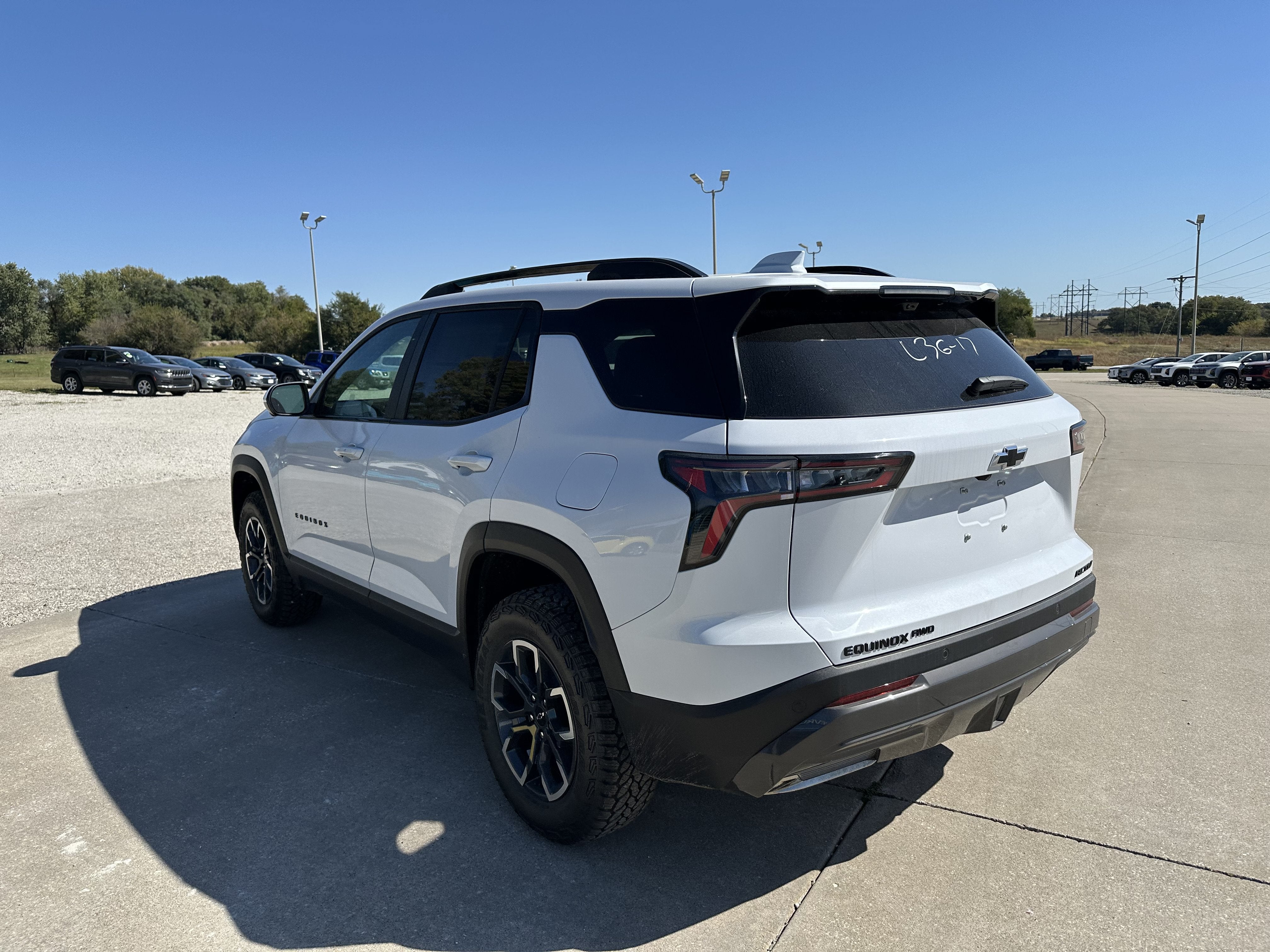 2027 Chevrolet Equinox ACTIV - Photo 7