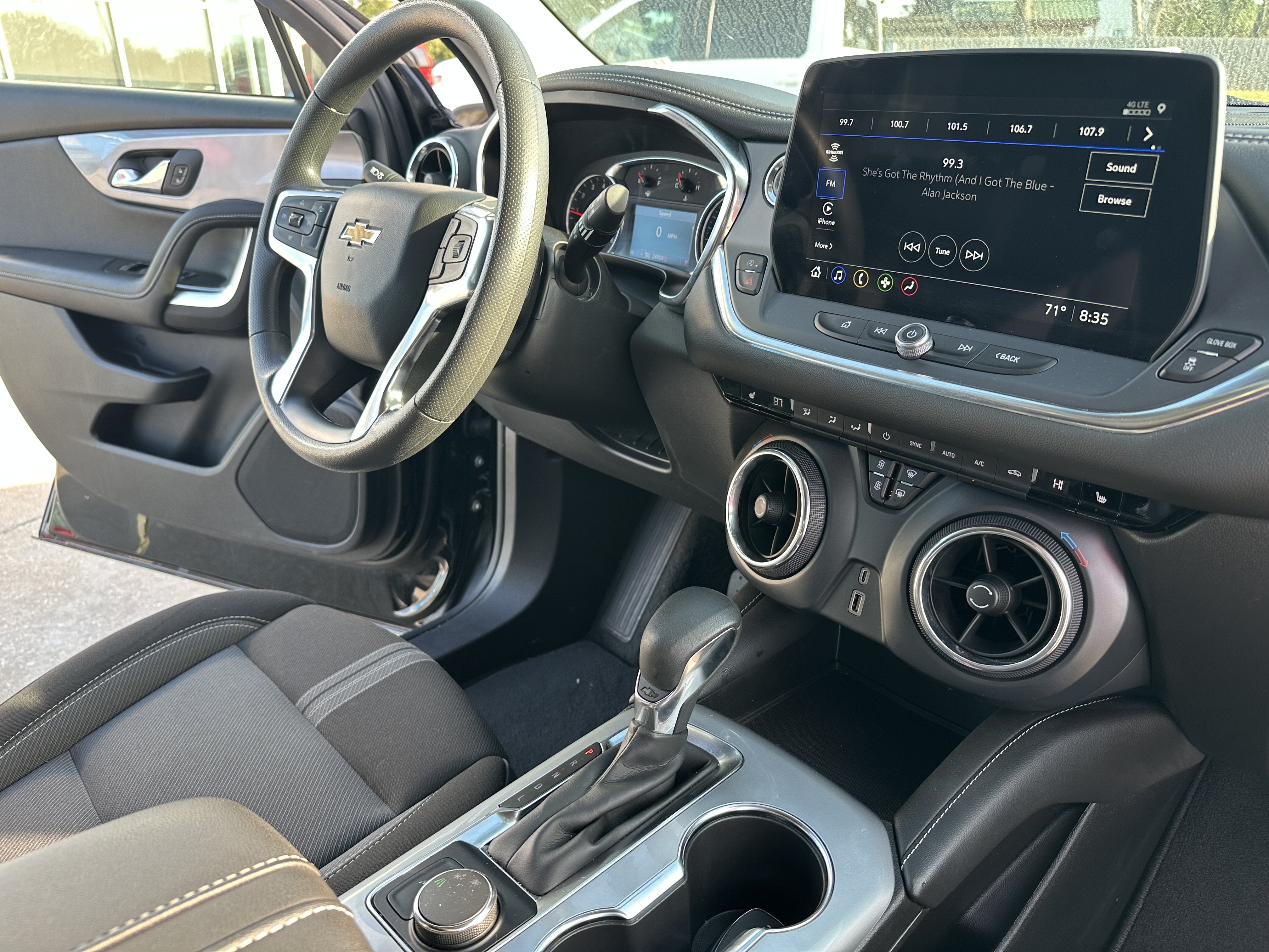 2025 Chevrolet Blazer 2LT
