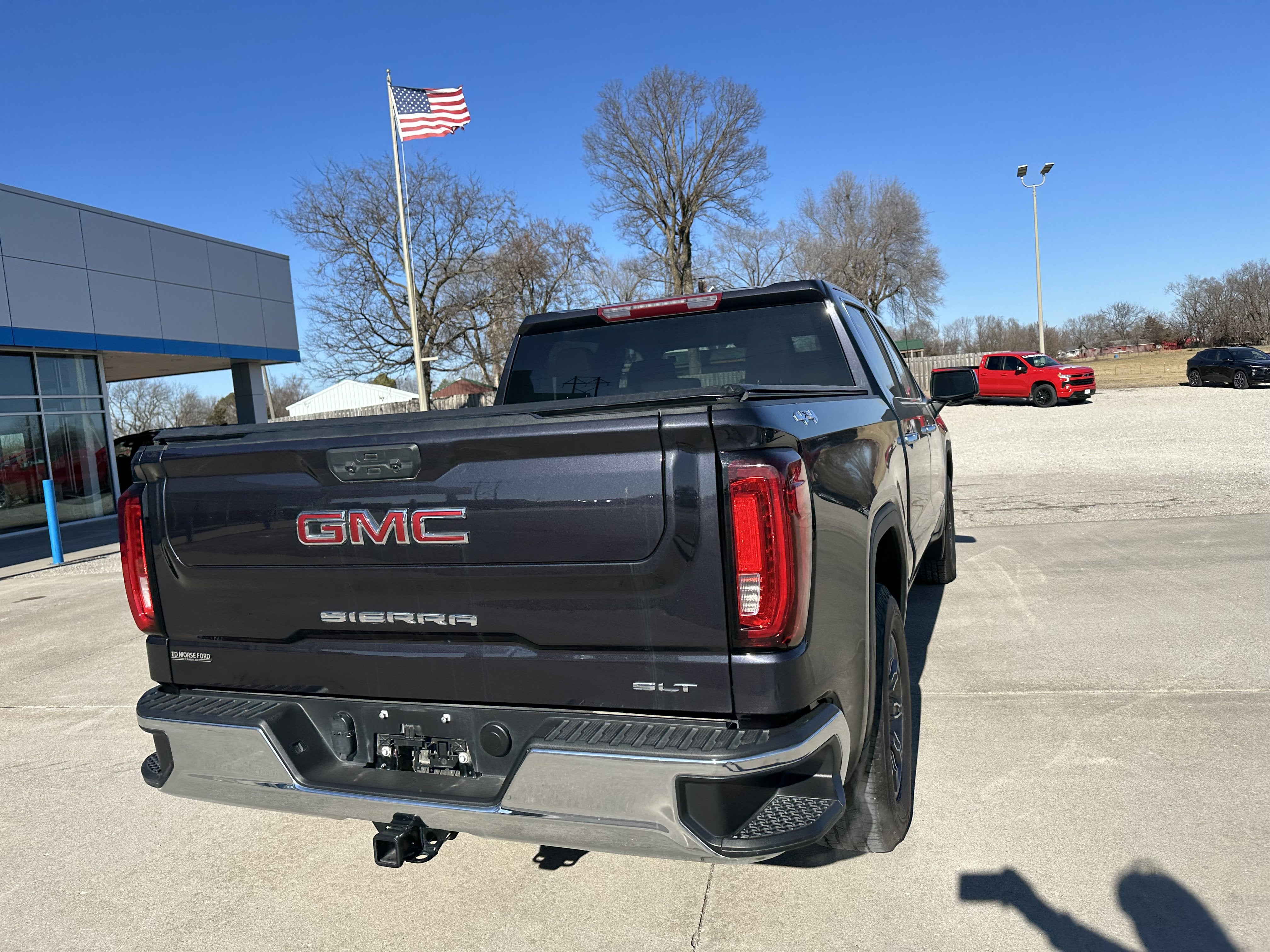 2024 GMC Sierra 1500 SLT