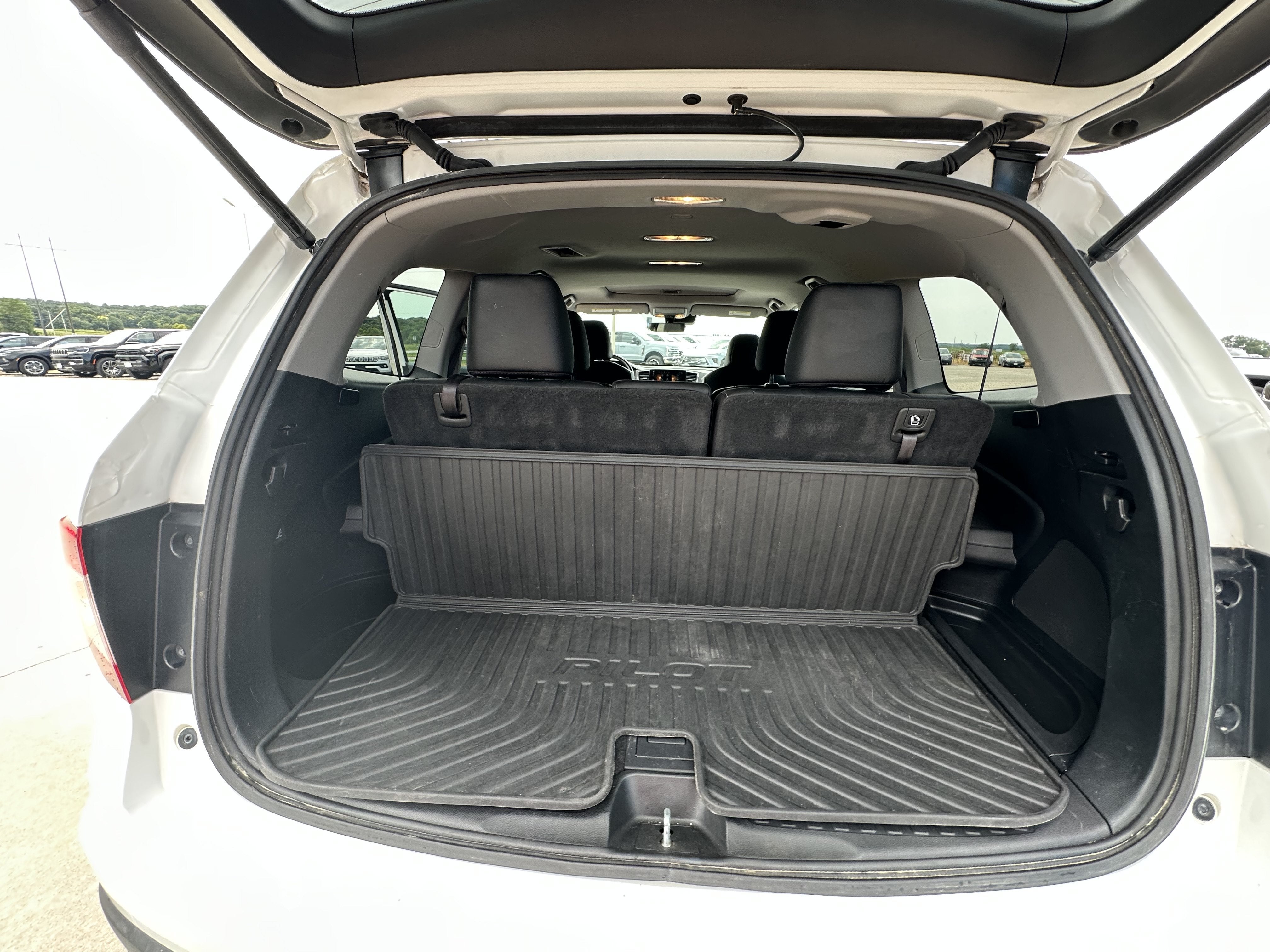 2022 Honda Pilot AWD Special Edition