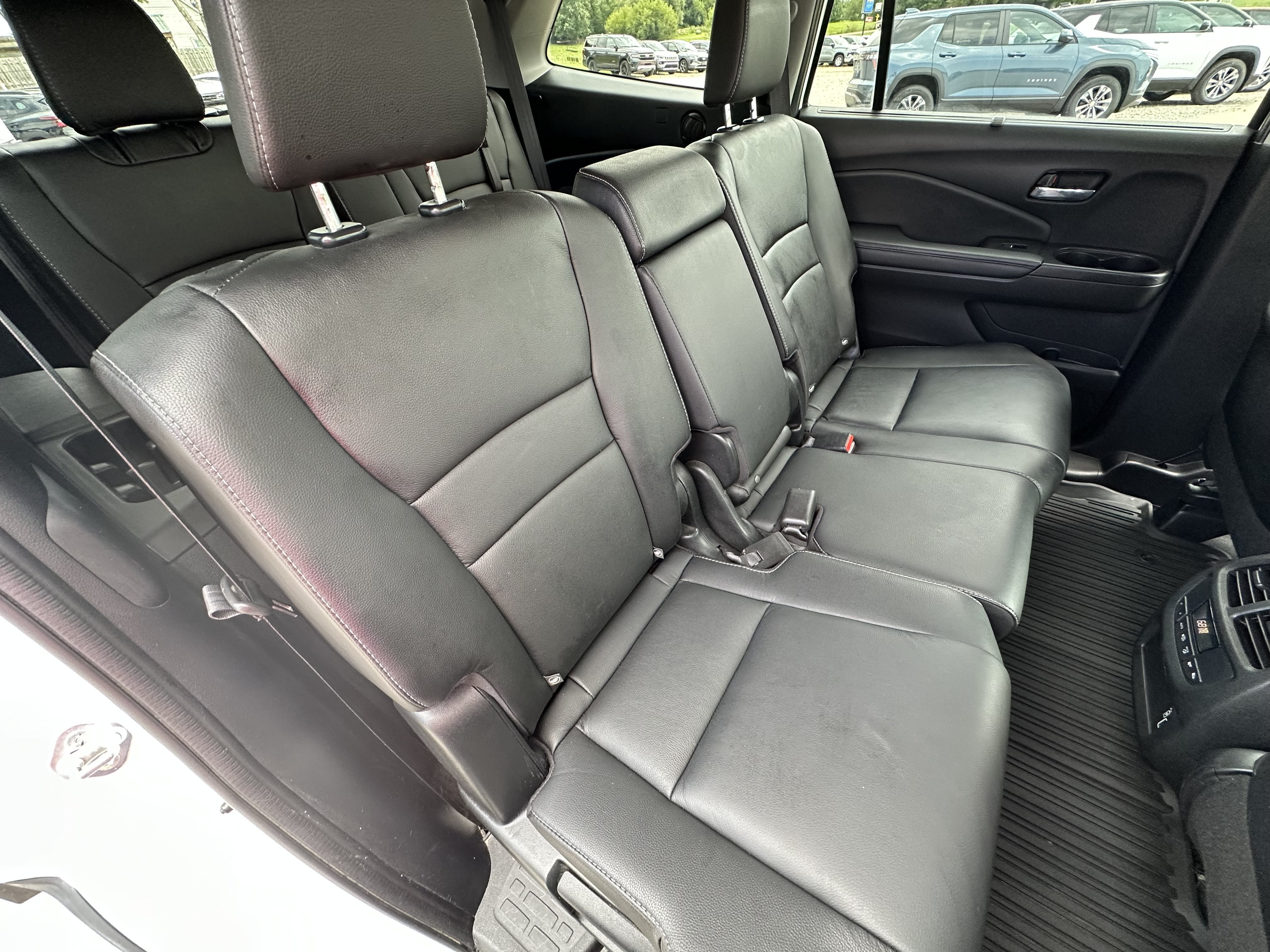 2022 Honda Pilot AWD Special Edition
