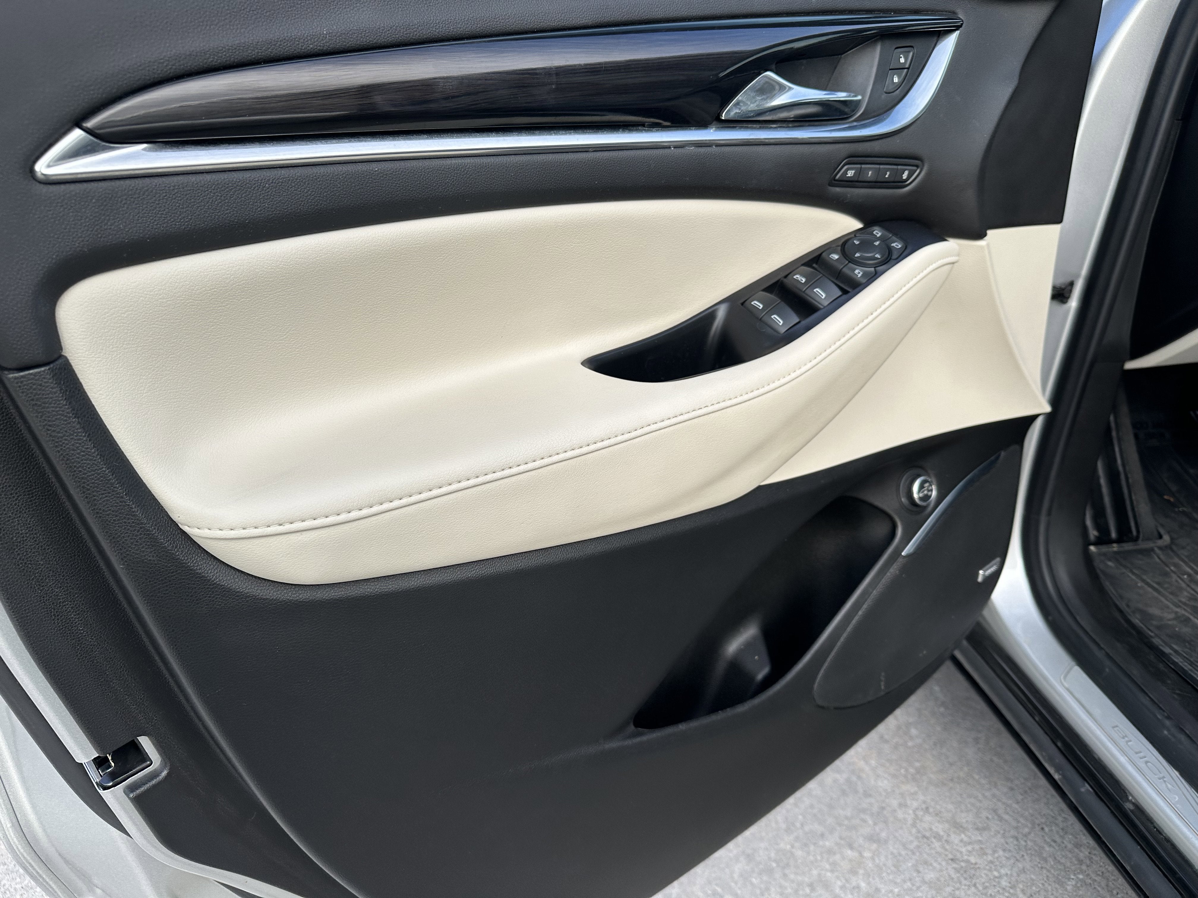 2022 Buick Enclave Premium