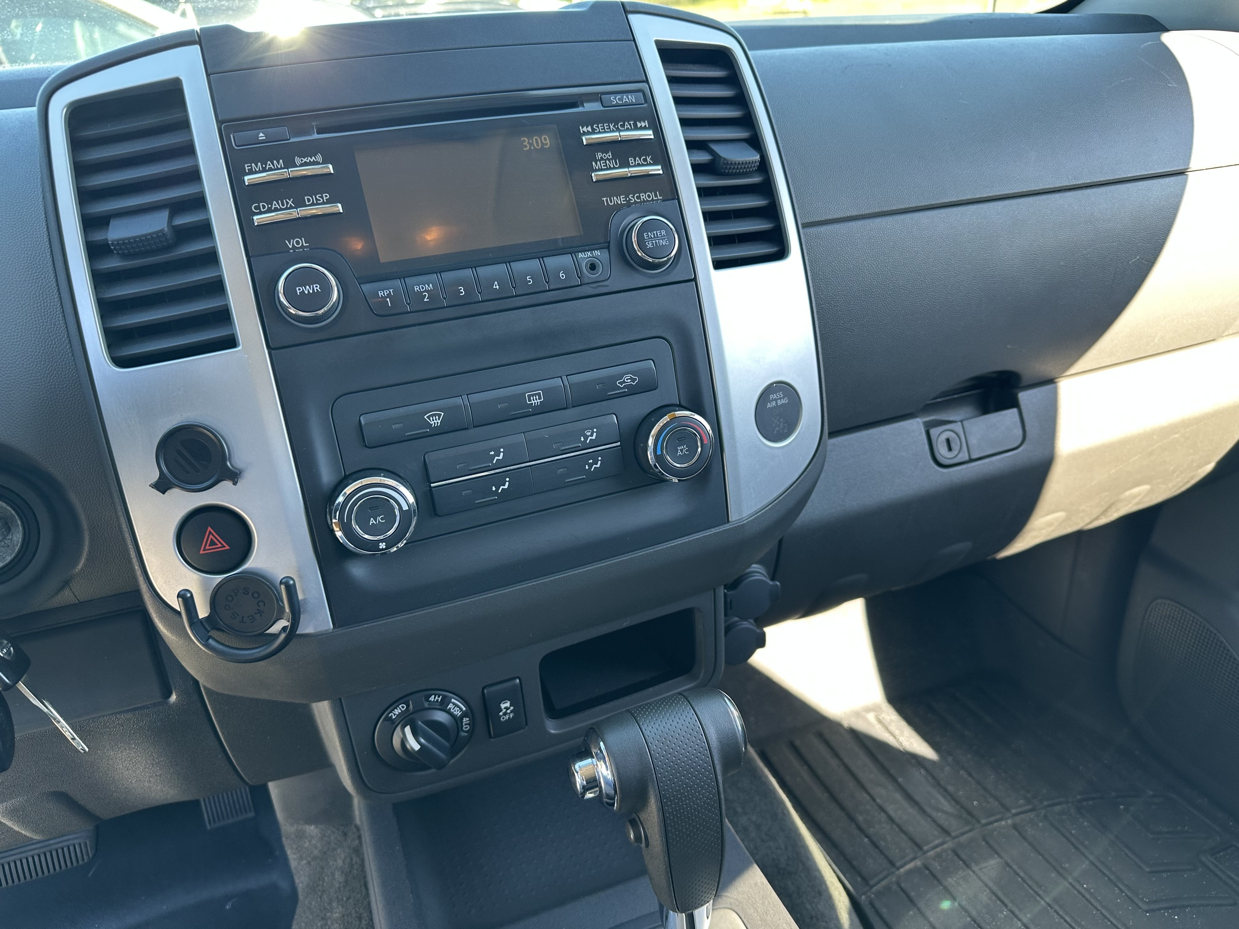 2013 Nissan Xterra S