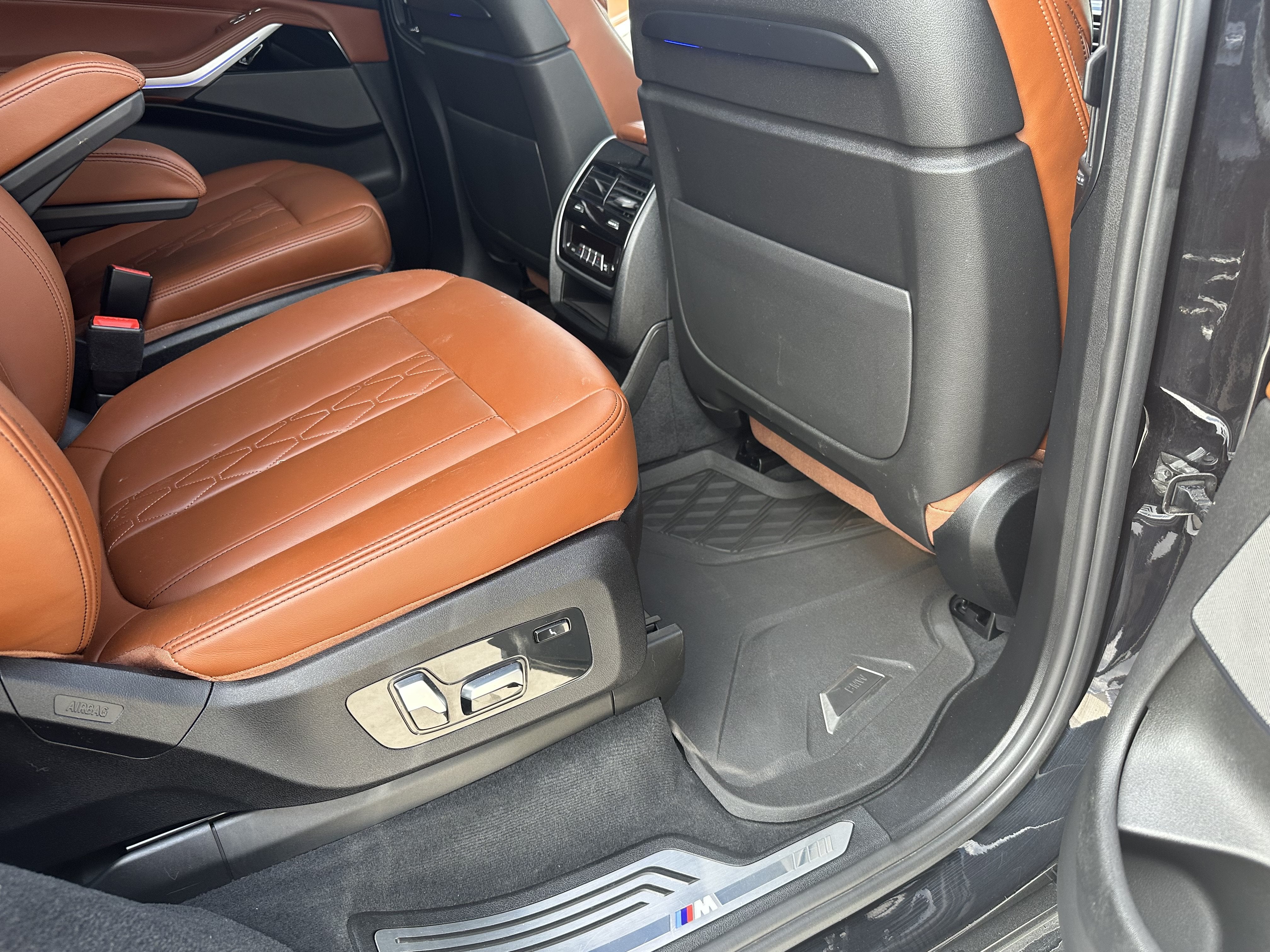 2020 BMW X7 M50i