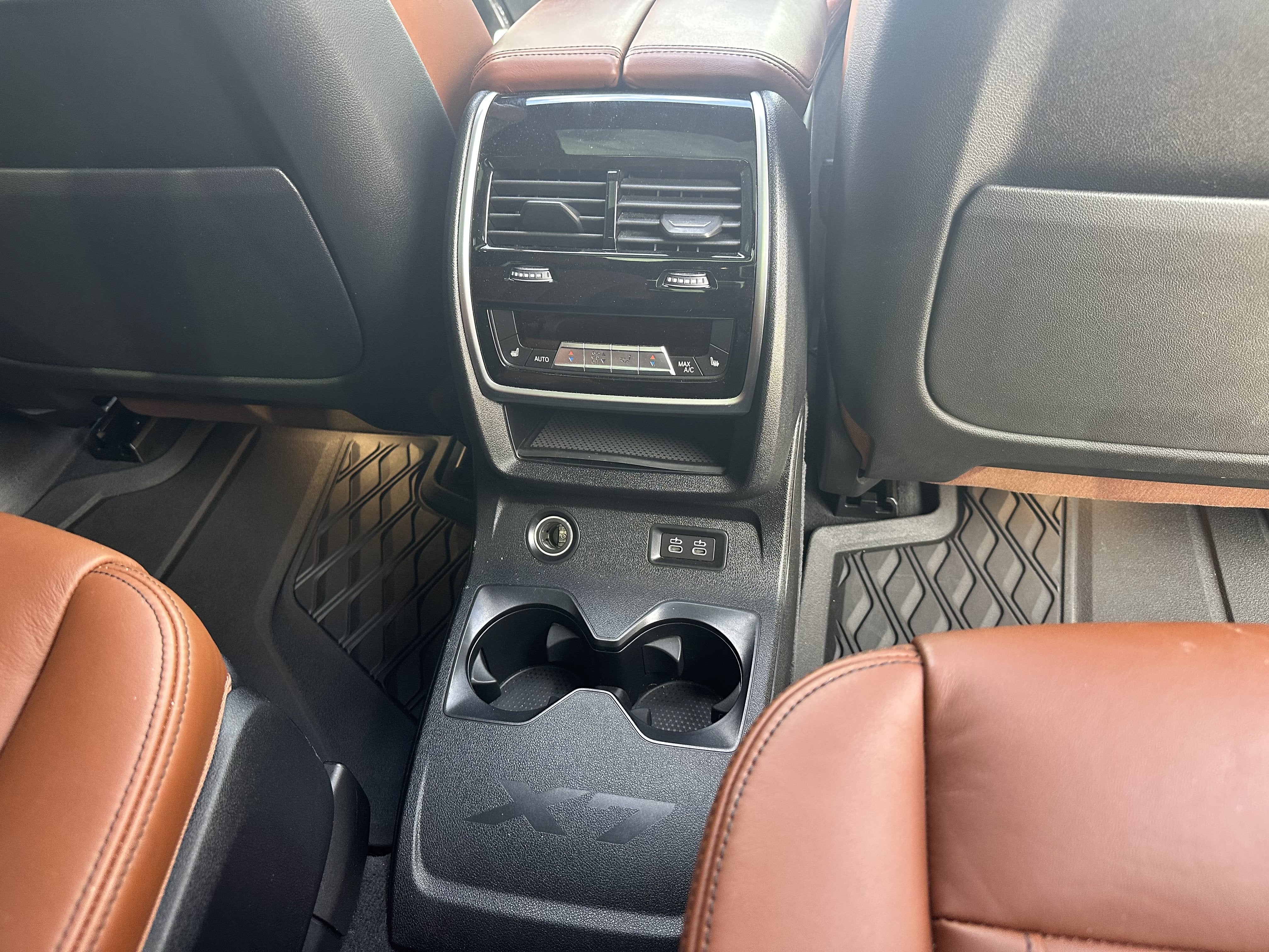 2020 BMW X7 M50i