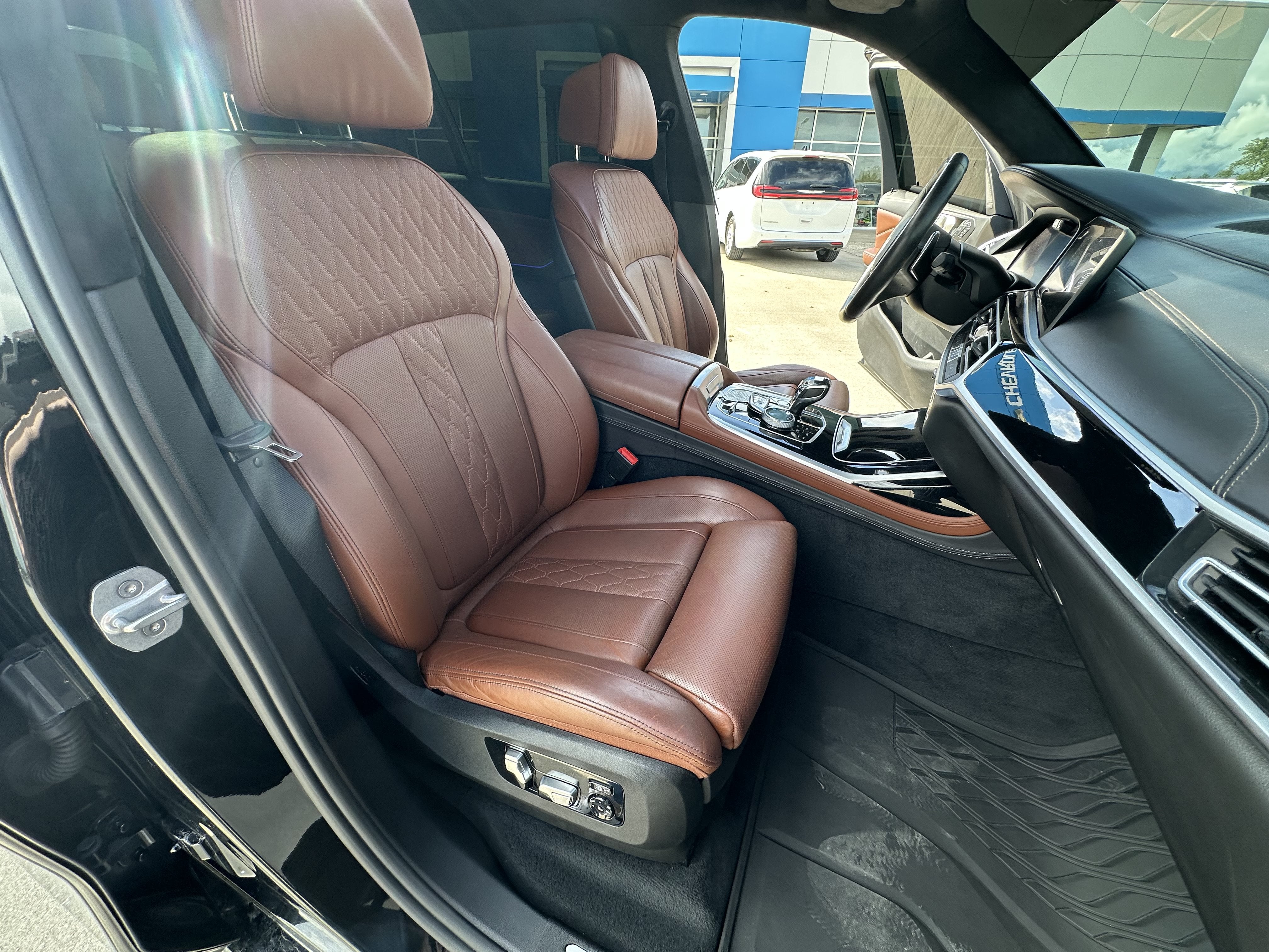 2020 BMW X7 M50i
