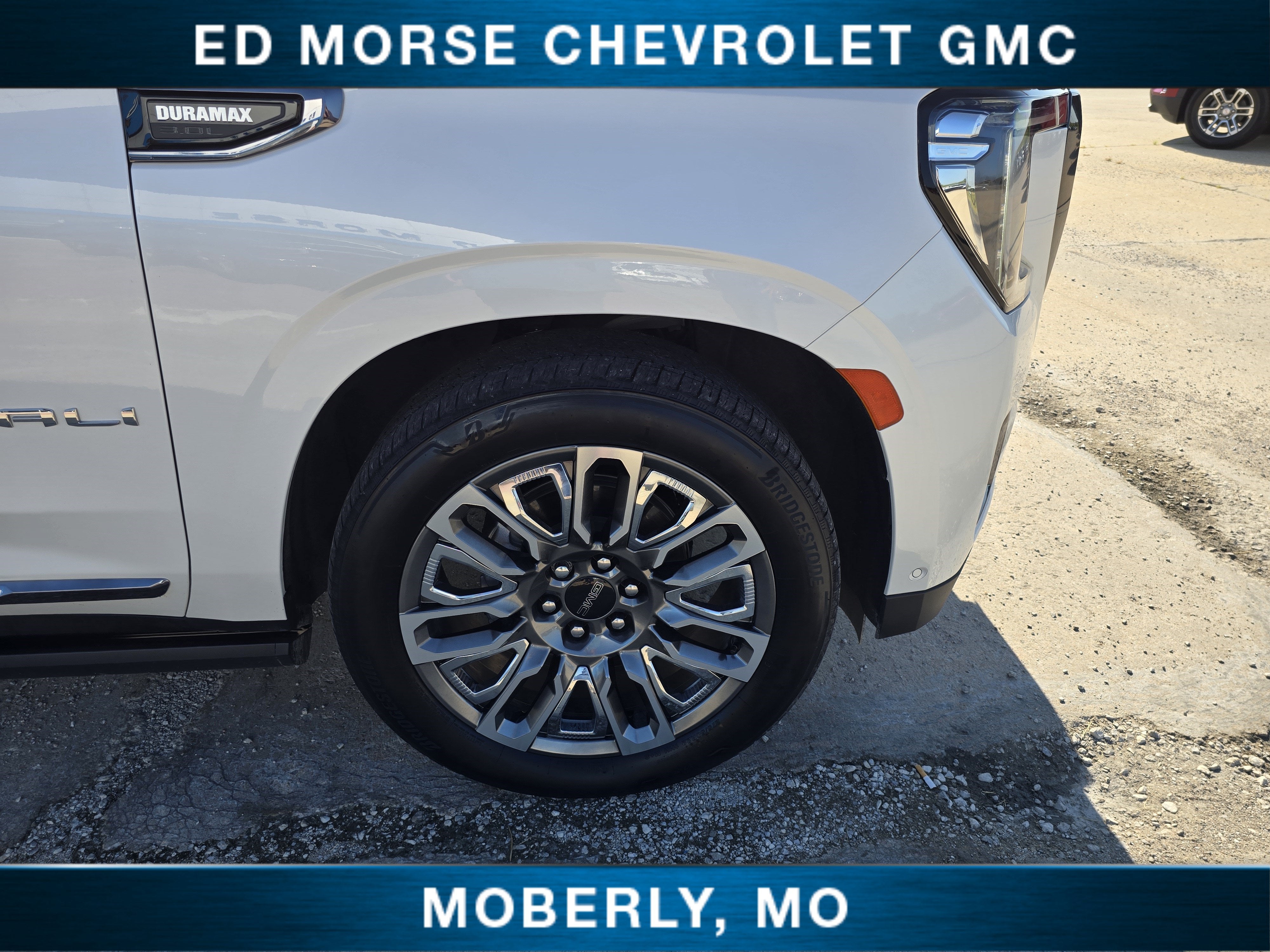 2024 GMC Yukon XL Denali Ultimate