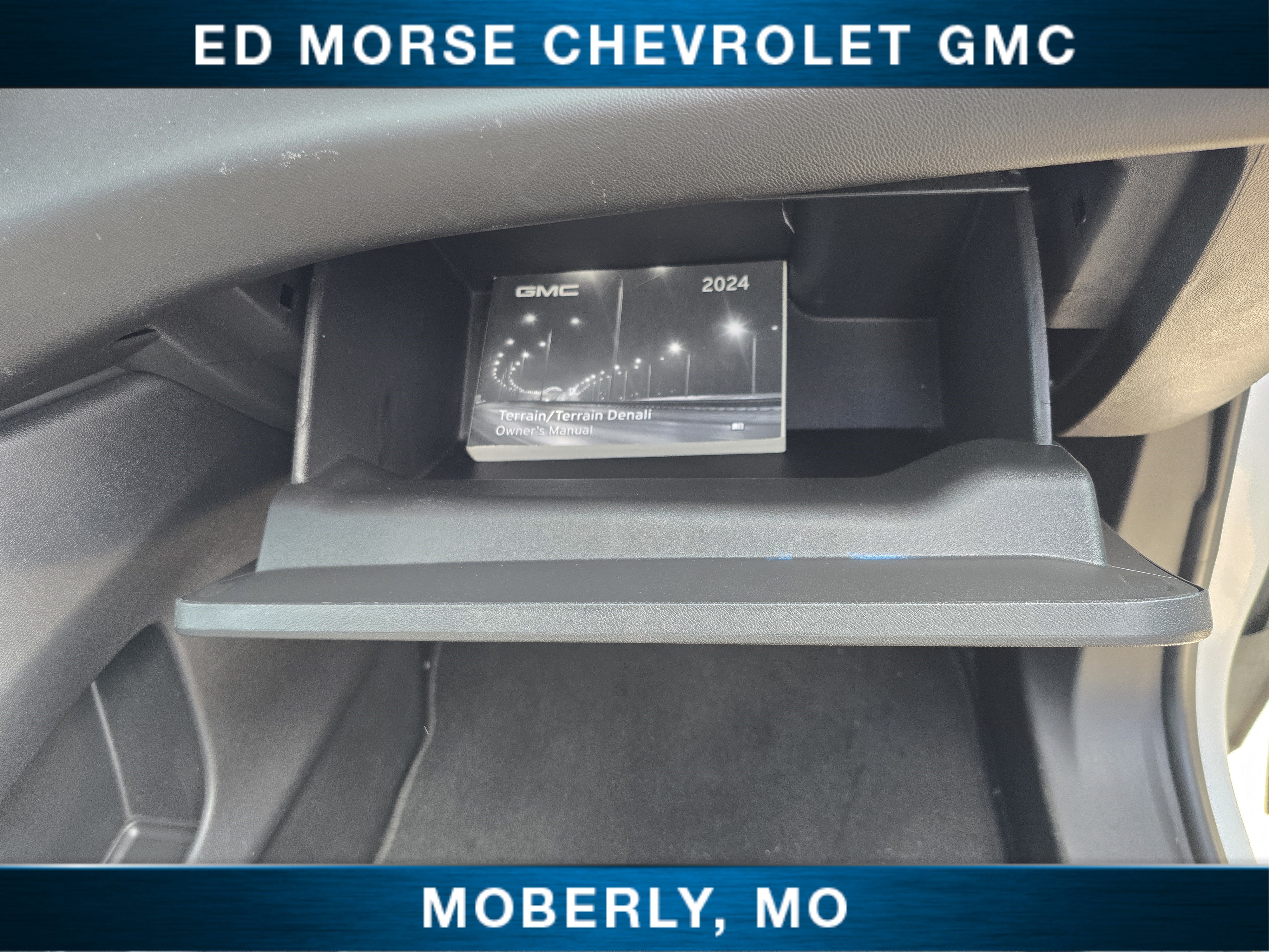 2024 GMC Terrain SLT